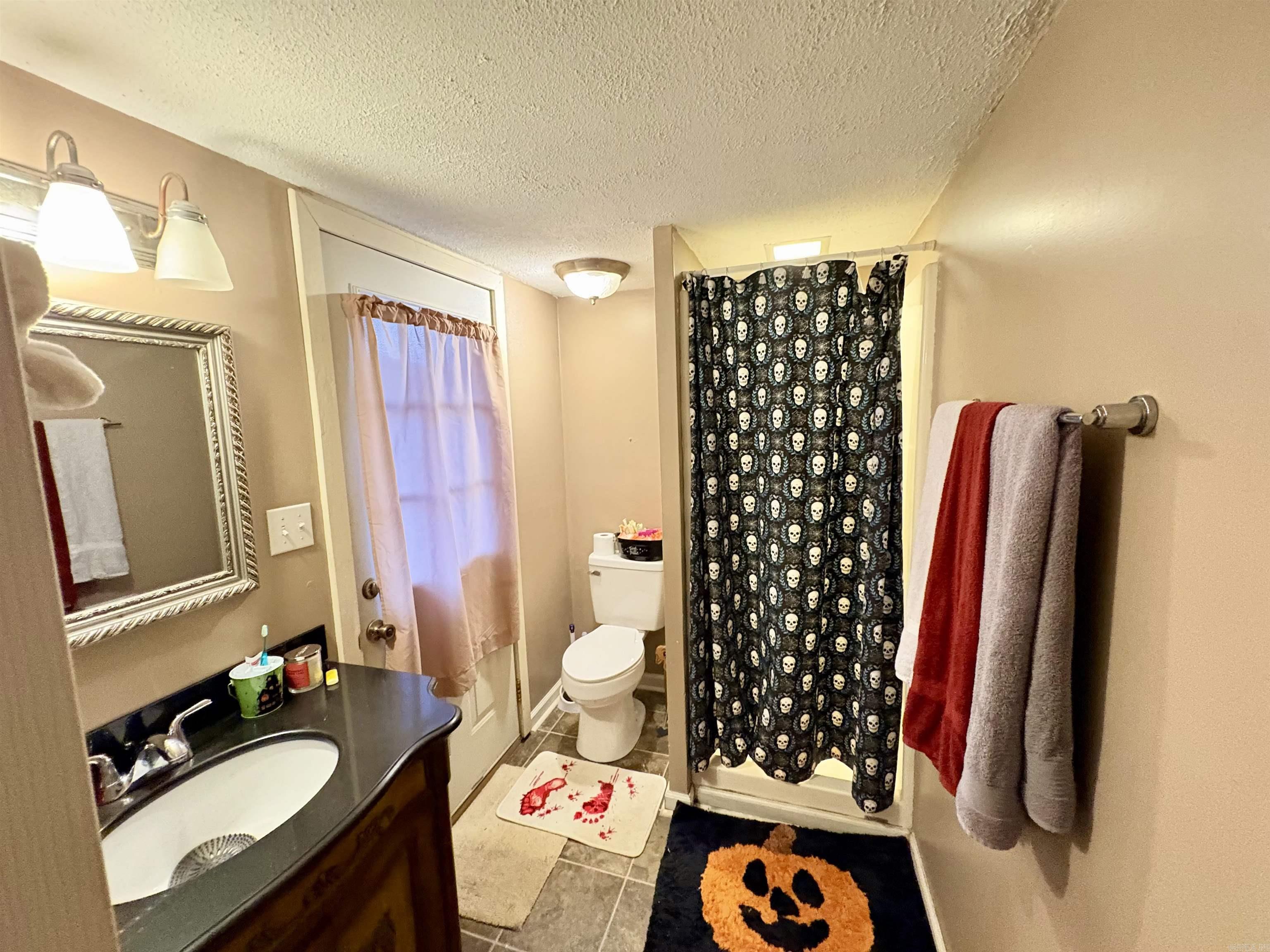 OVERCUP LAKE RESORT - Residential