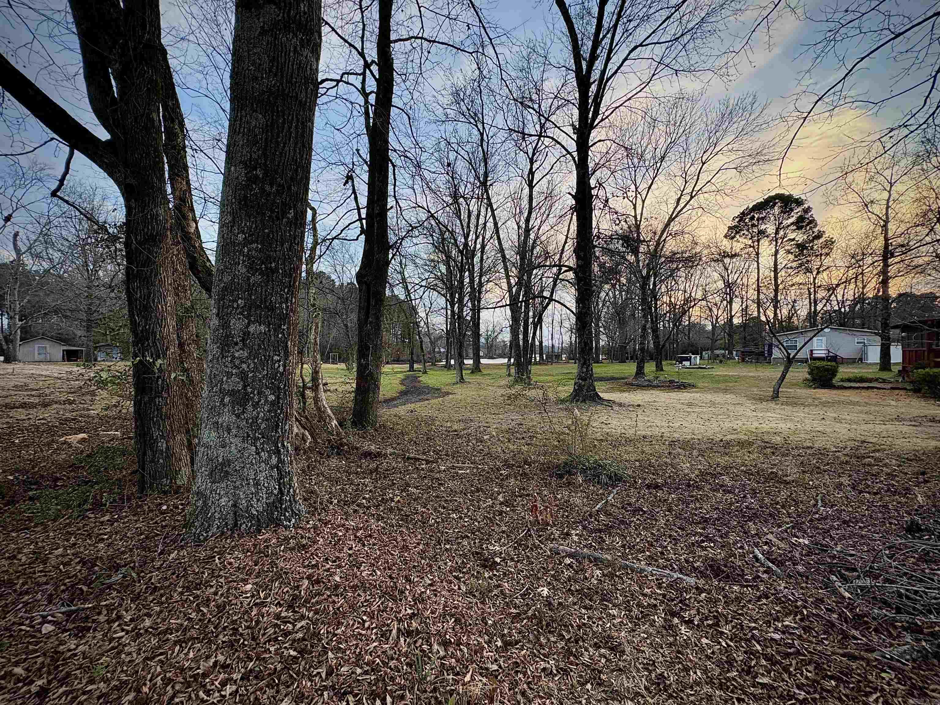 OVERCUP LAKE RESORT - Residential