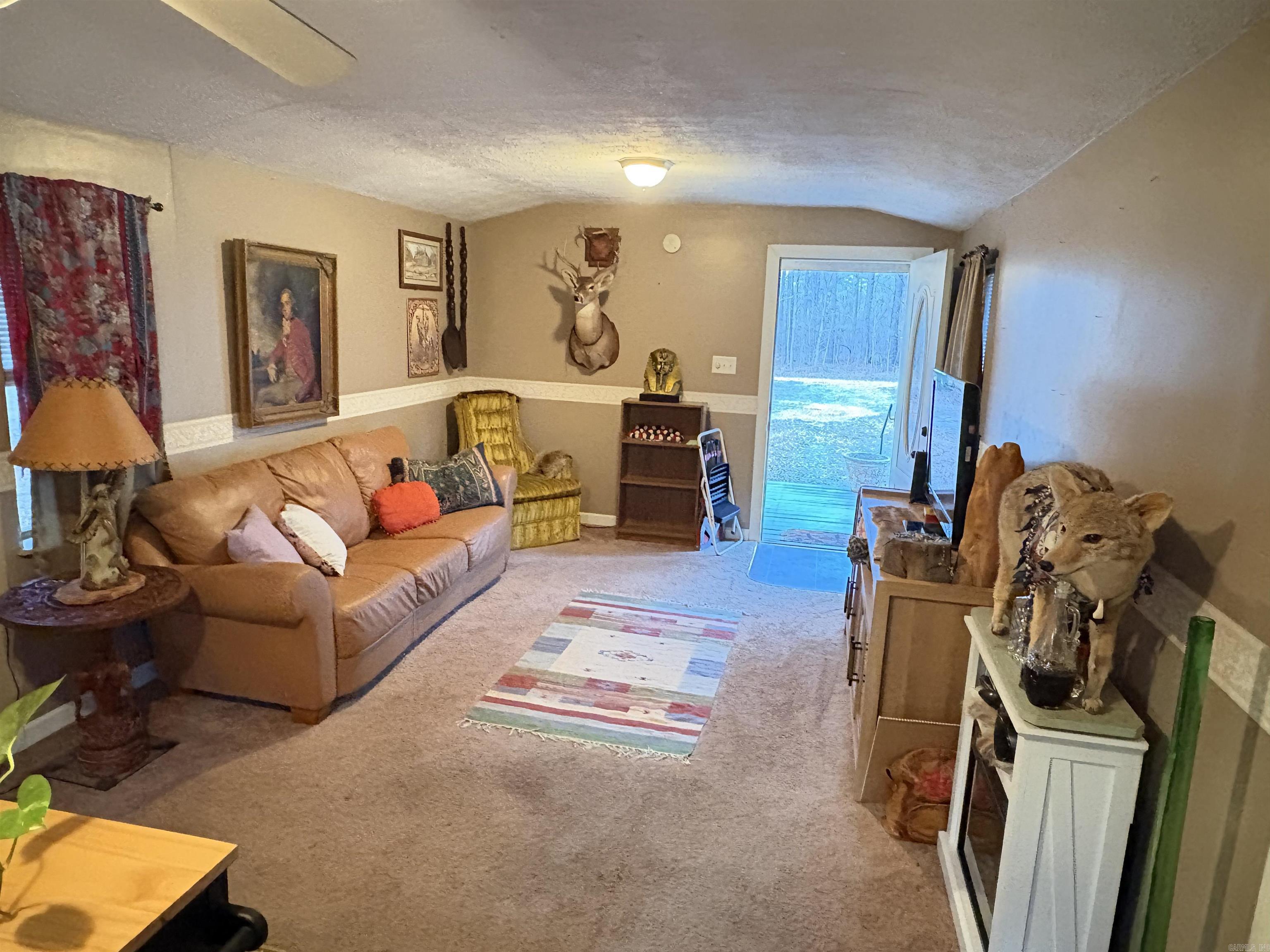 OVERCUP LAKE RESORT - Residential