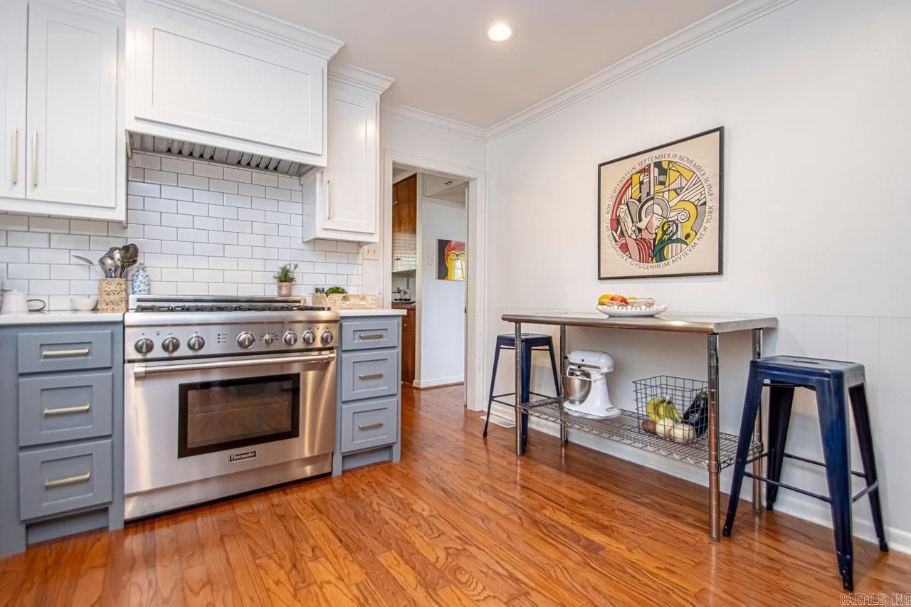 PINE MANOR - Residential