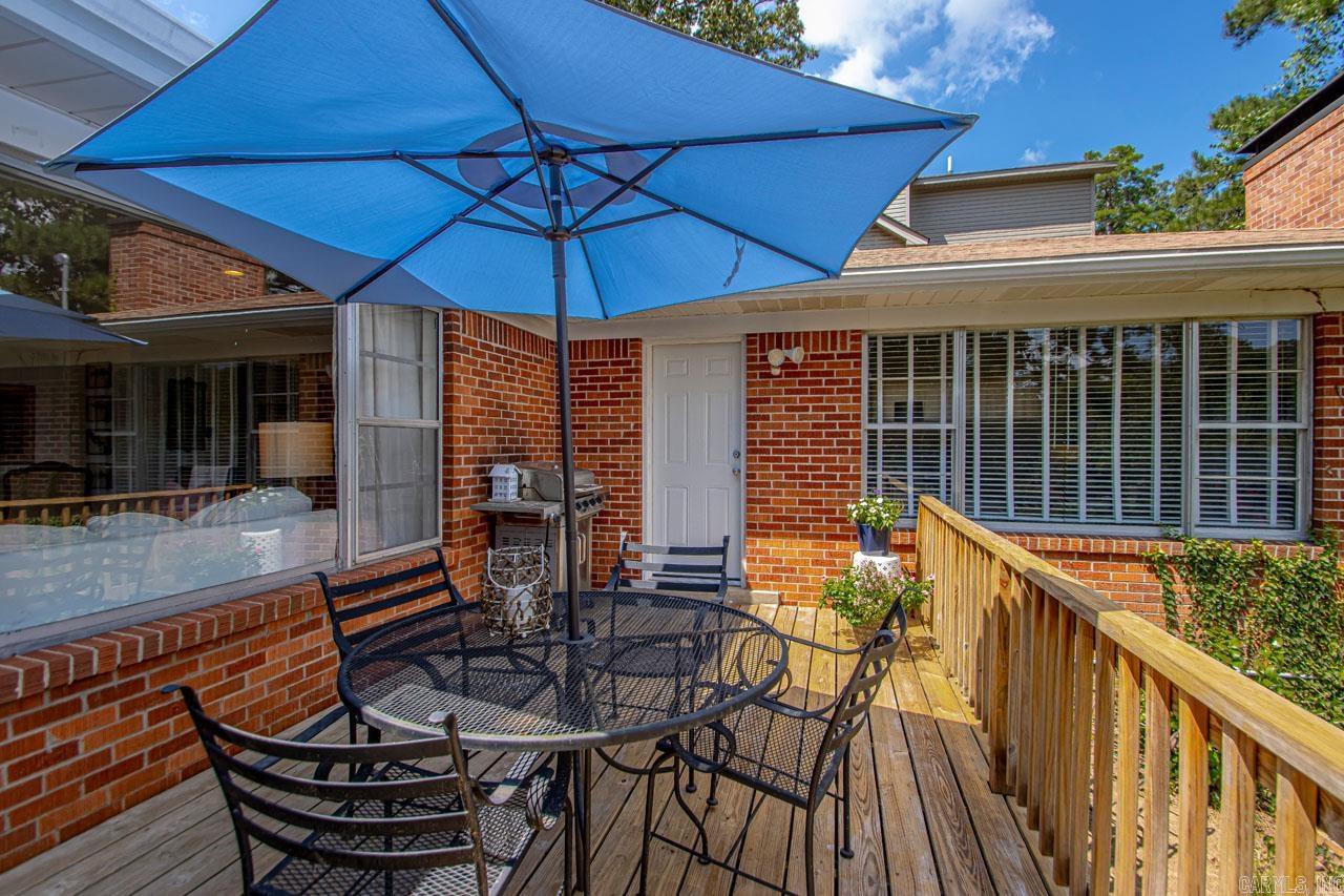 PINE MANOR - Residential