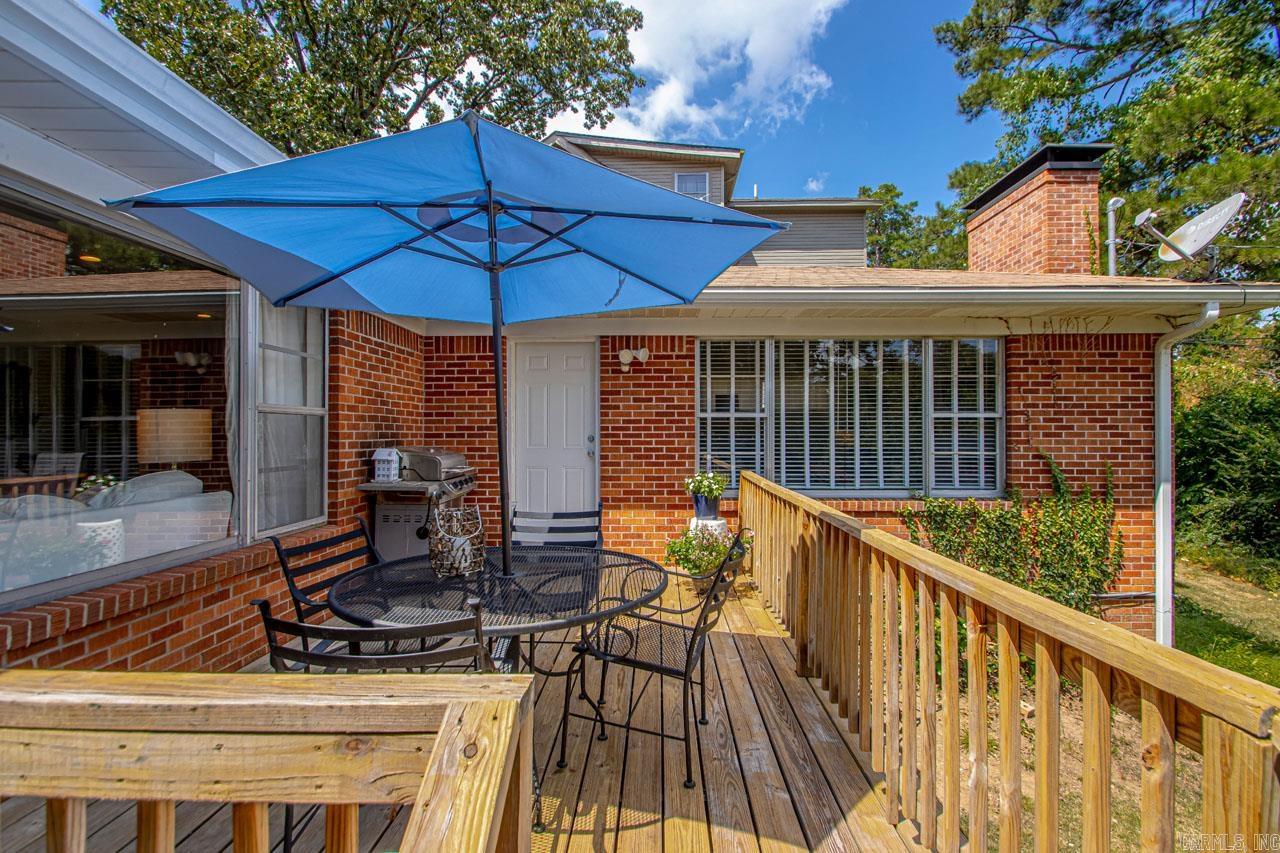 PINE MANOR - Residential