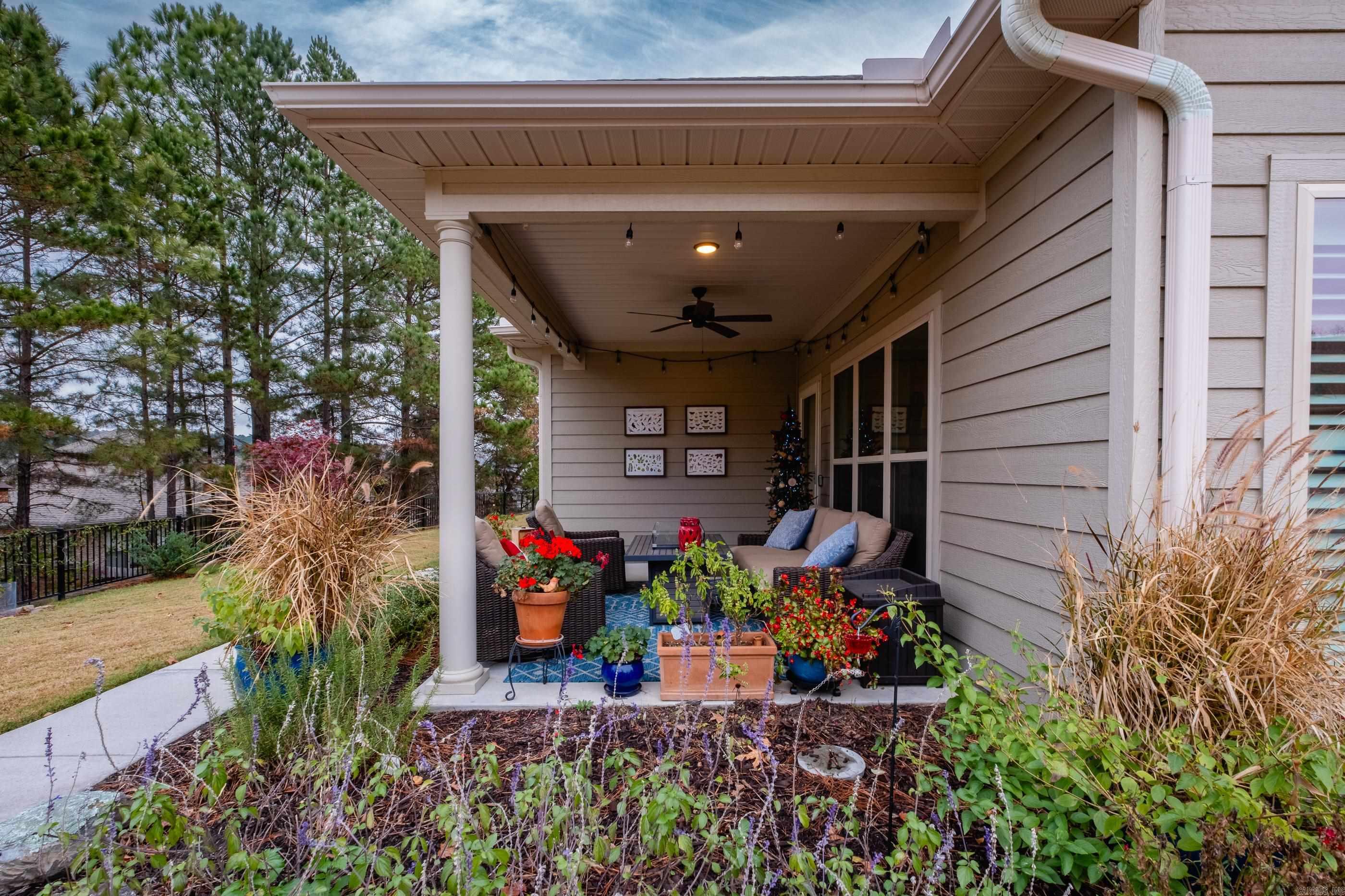 MOUNTAIN TERRACE ESTATES TOWNHOM - Residential