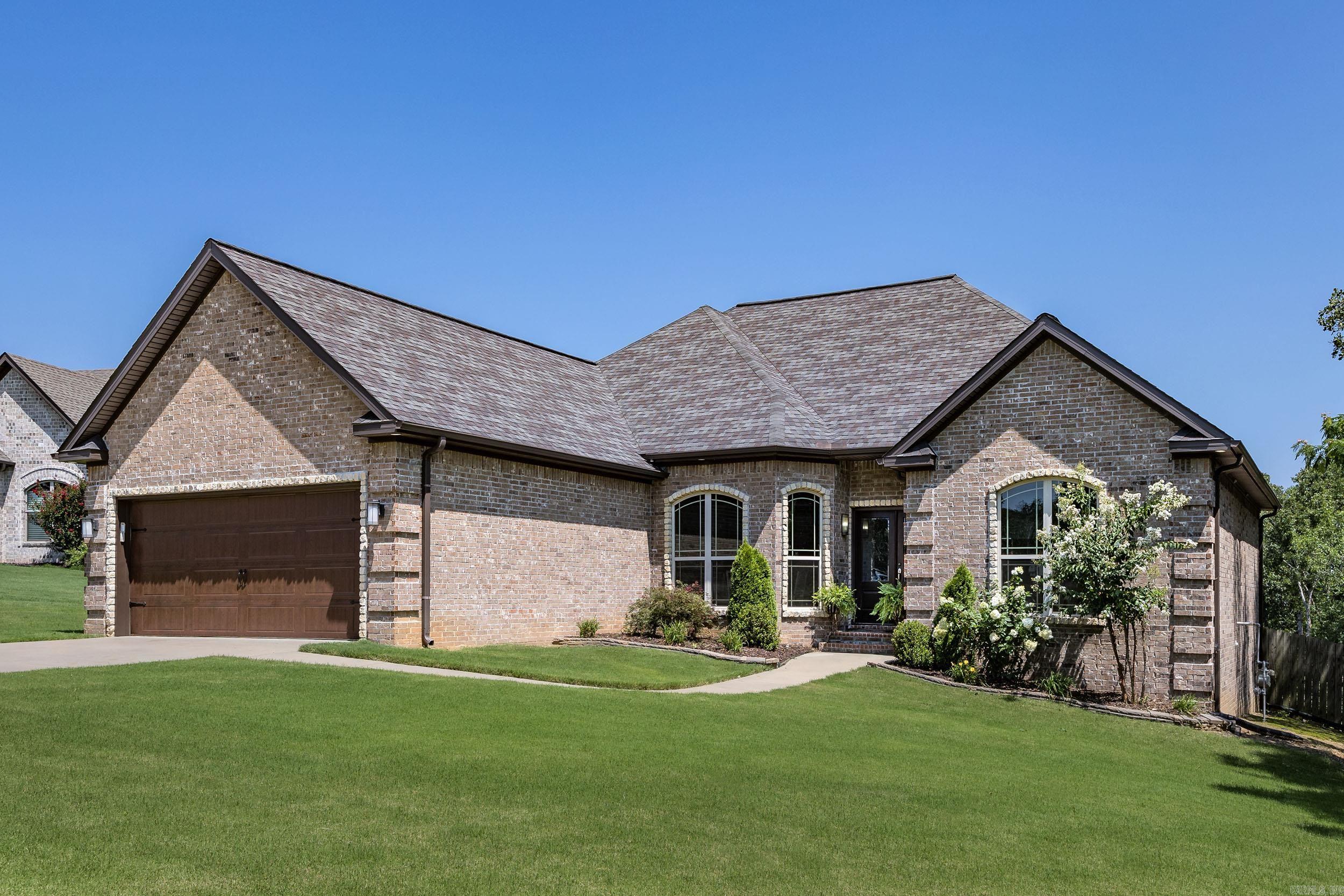 OAKBROOKE - Residential