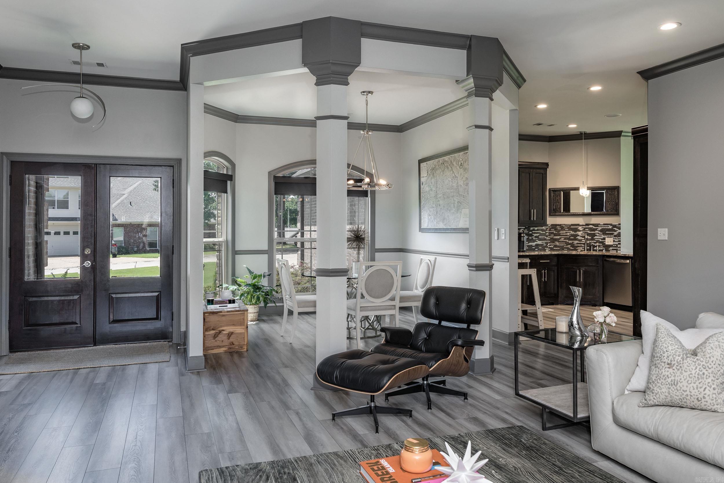 OAKBROOKE - Residential