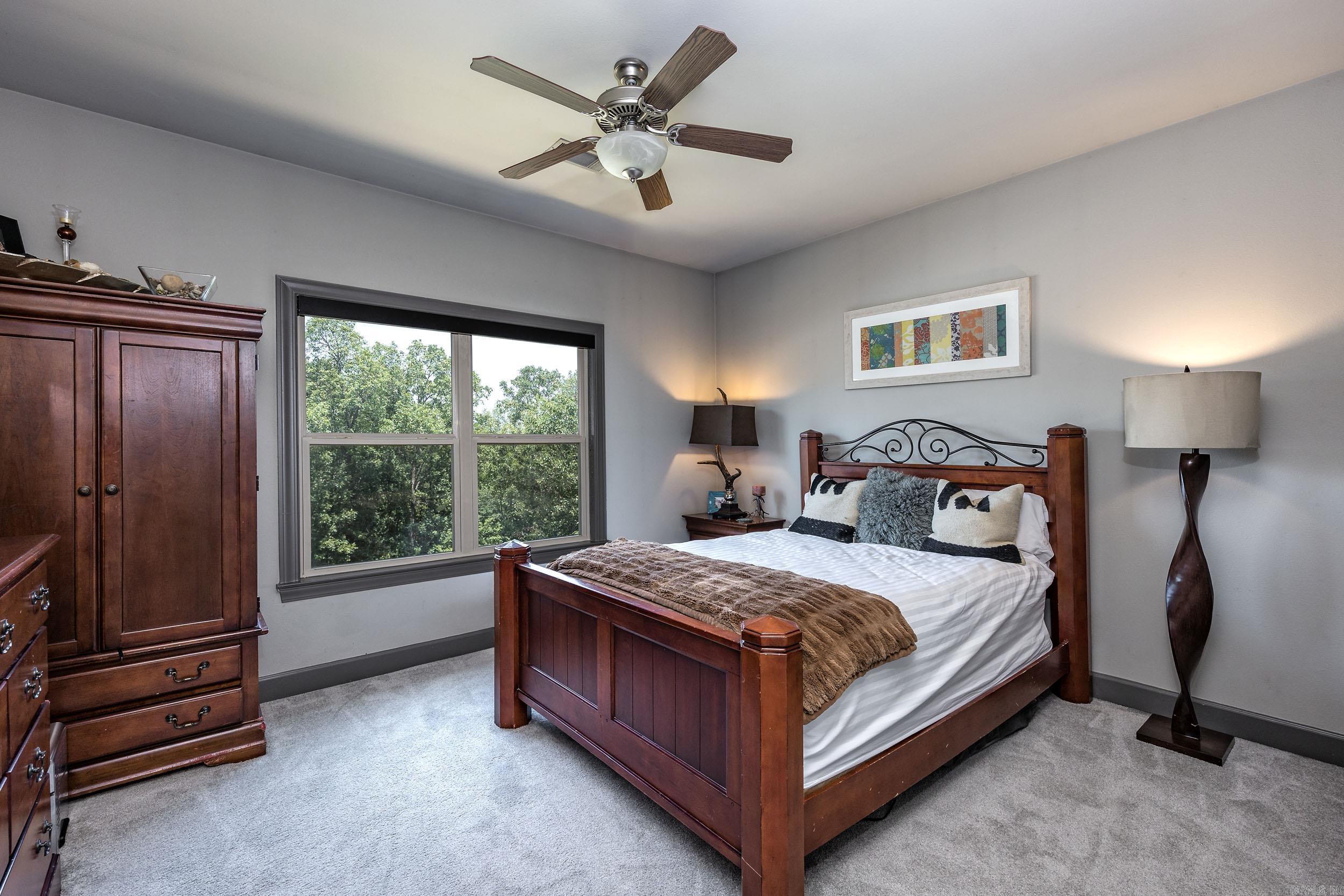 OAKBROOKE - Residential