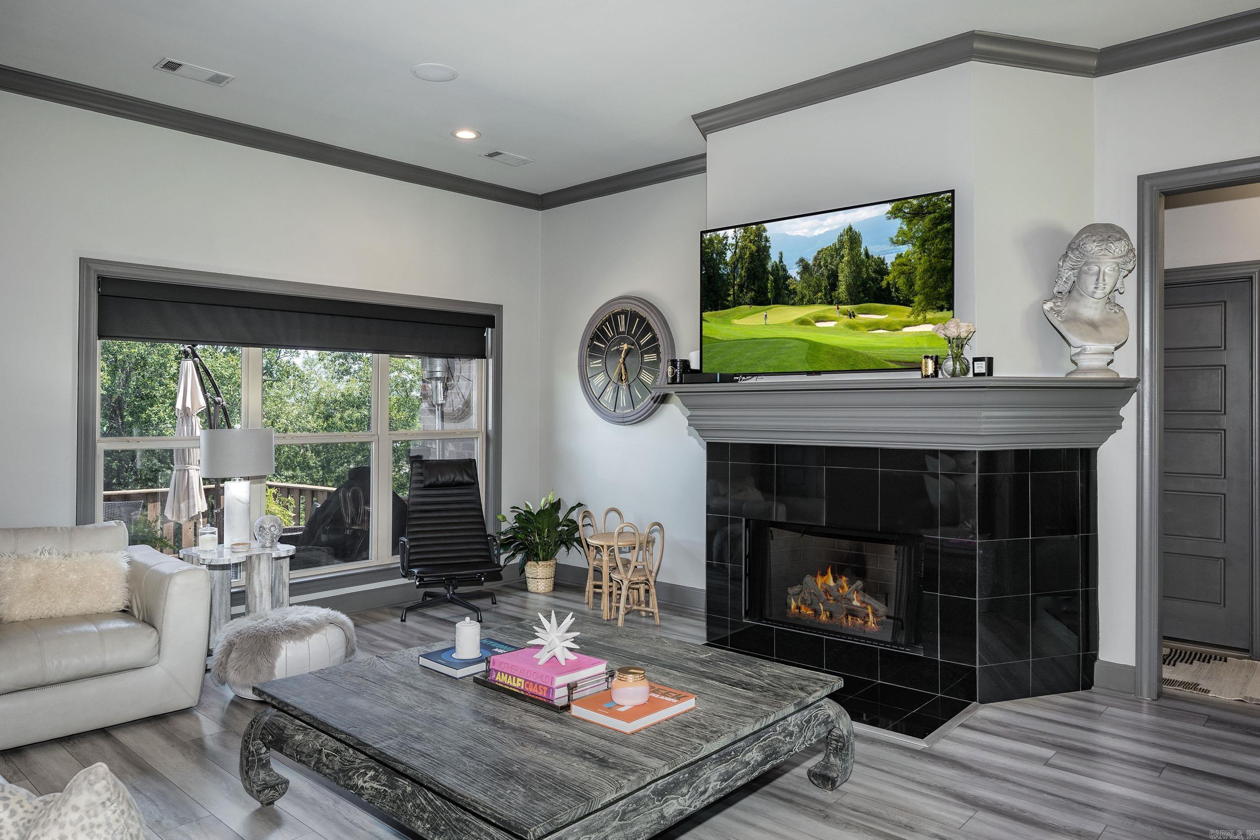 OAKBROOKE - Residential