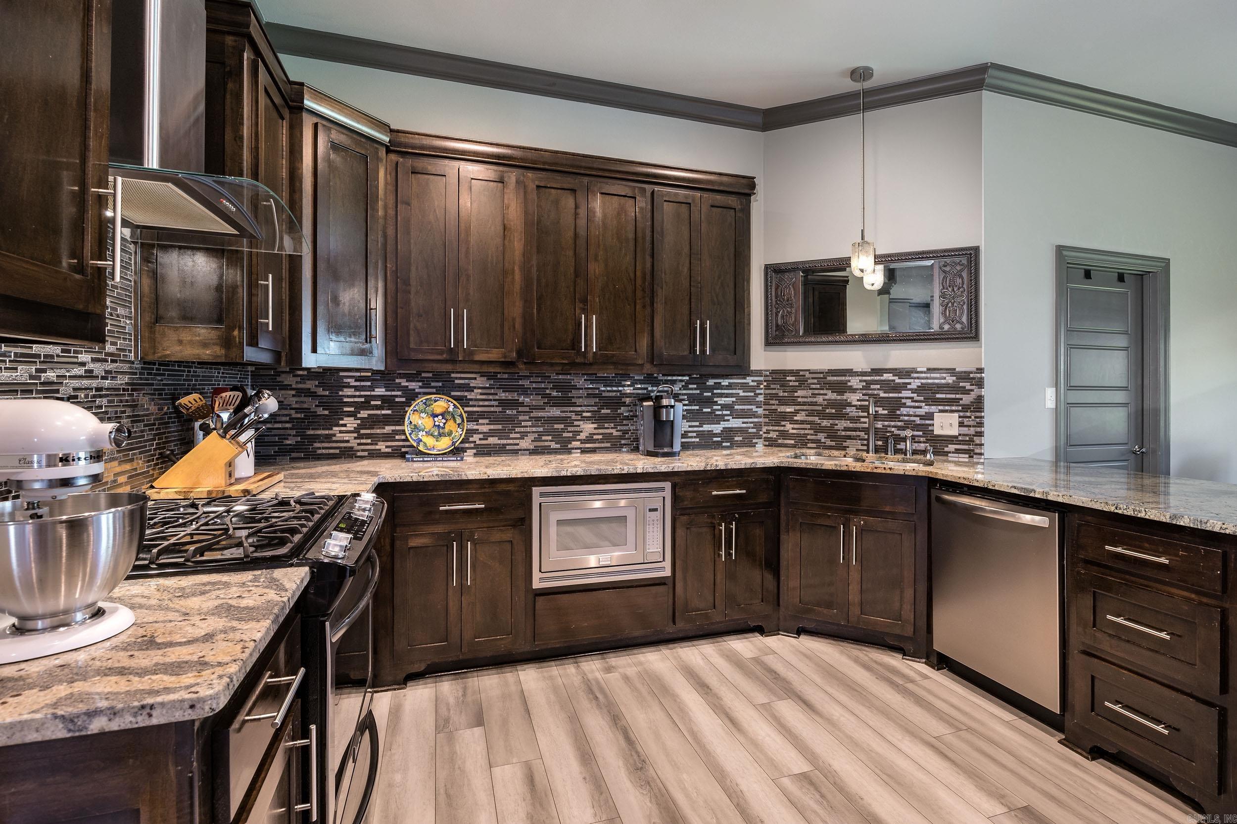 OAKBROOKE - Residential