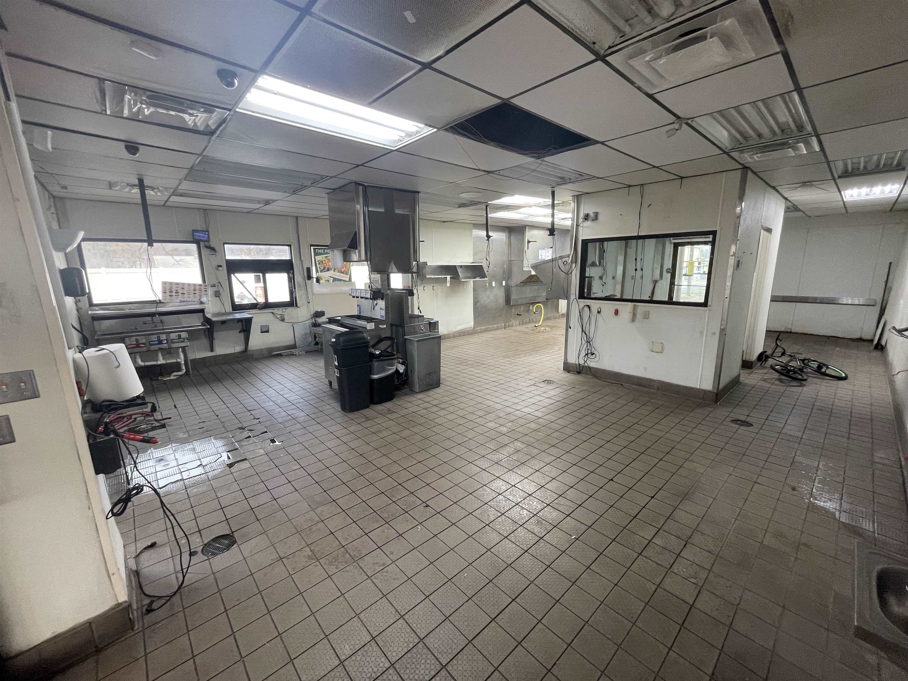 Rose City - Commercial Sale