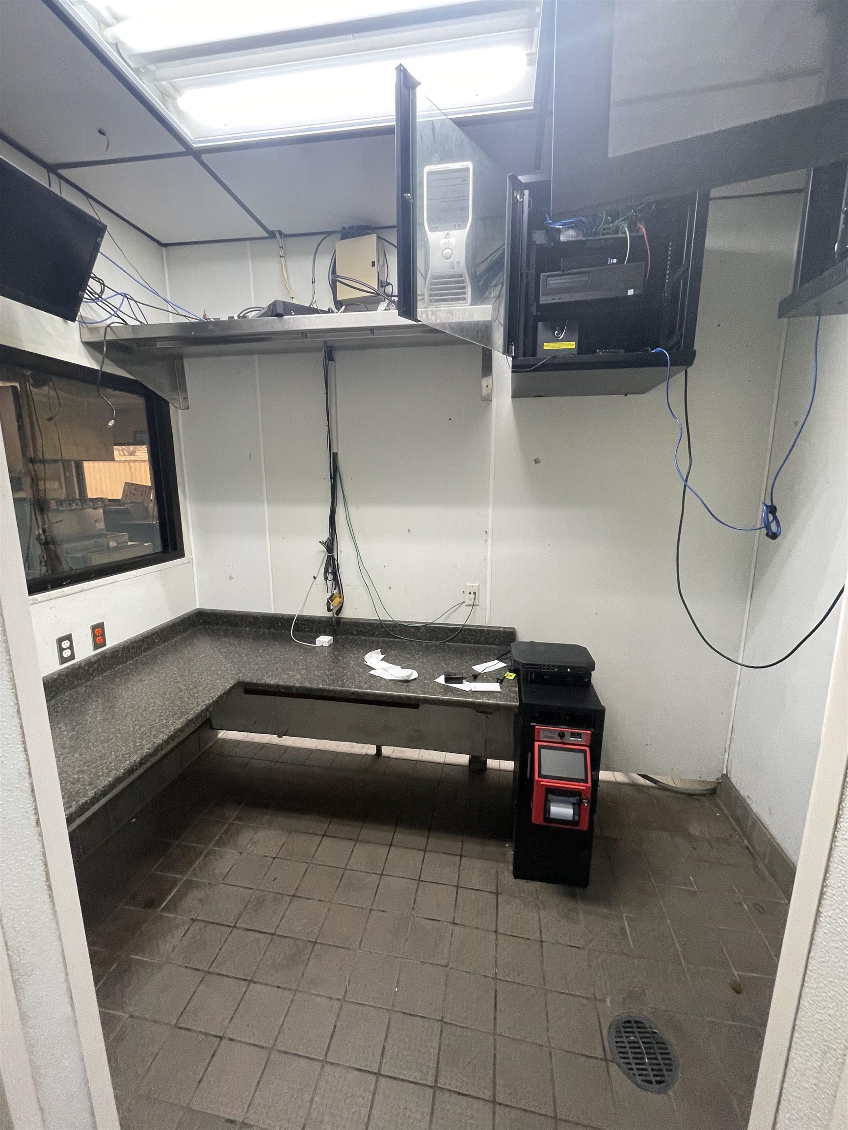 Rose City - Commercial Sale