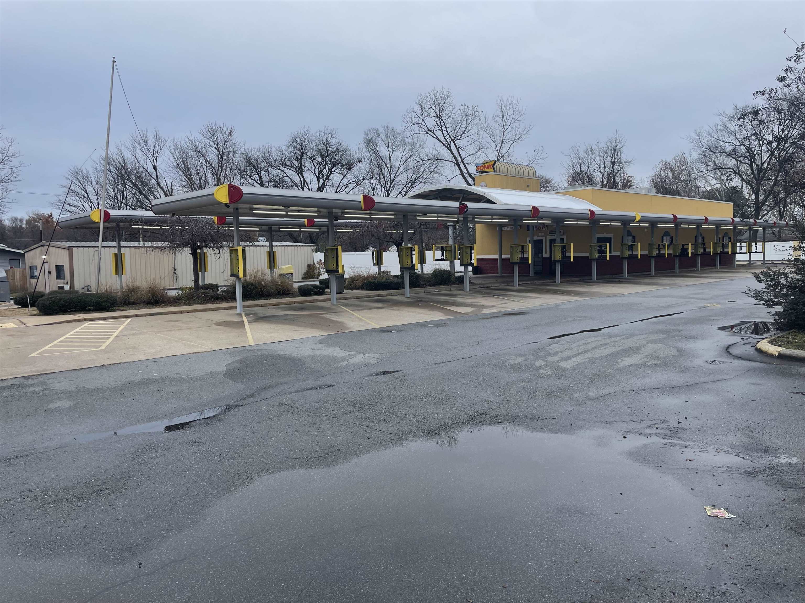 Rose City - Commercial Sale