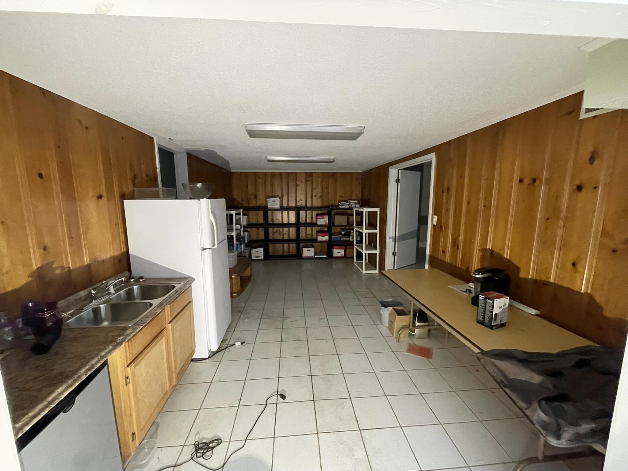 Rose City - Commercial Sale