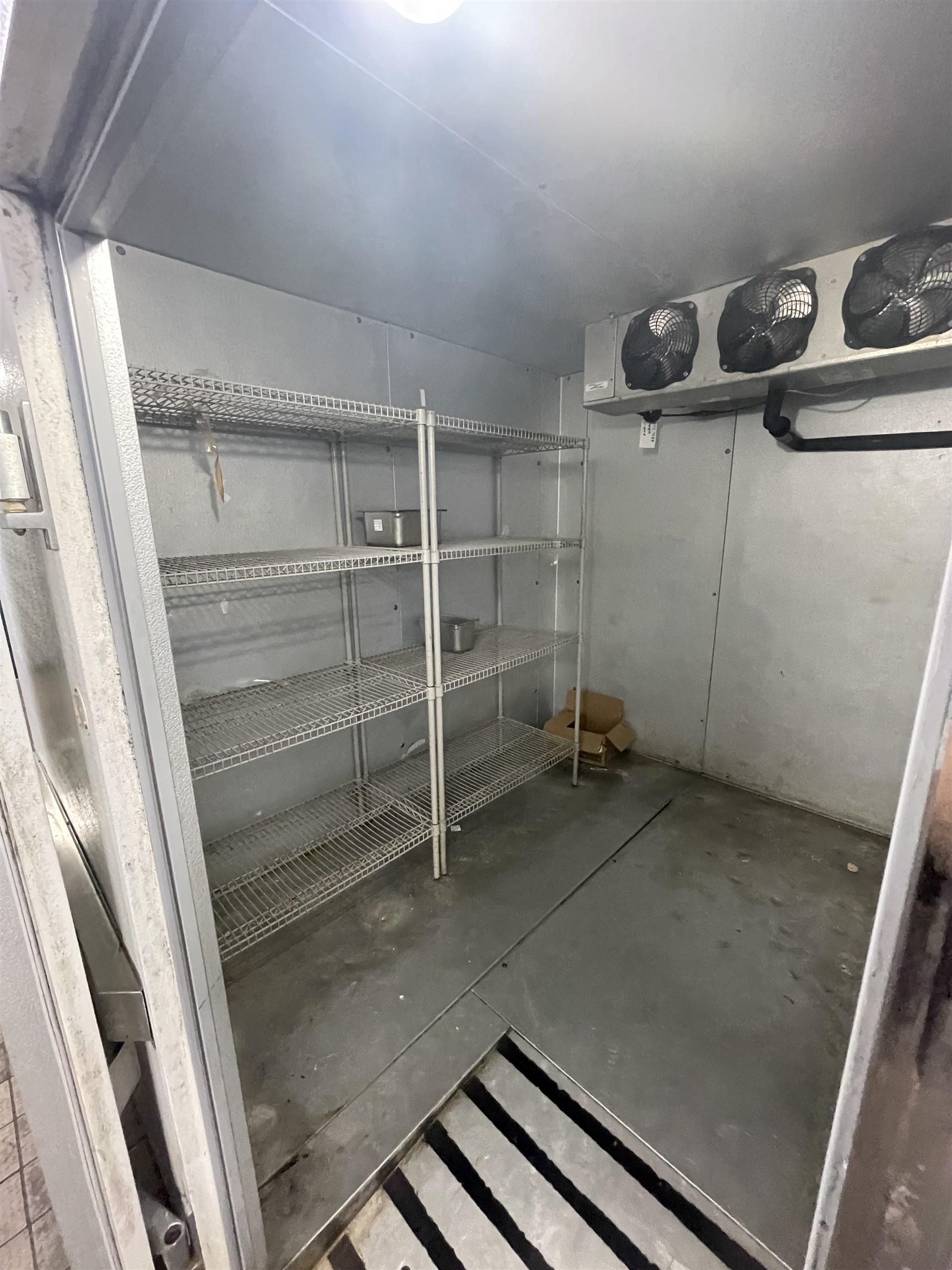 Rose City - Commercial Sale