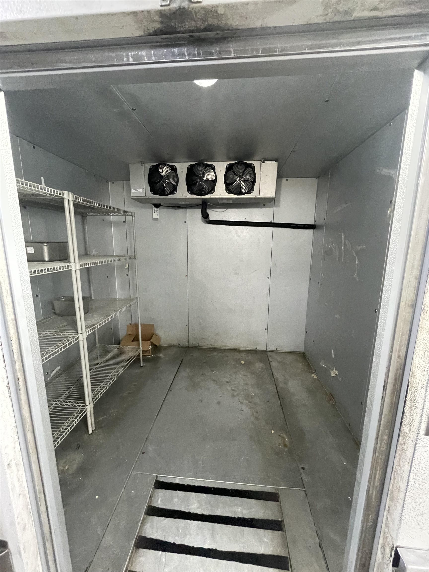 Rose City - Commercial Sale