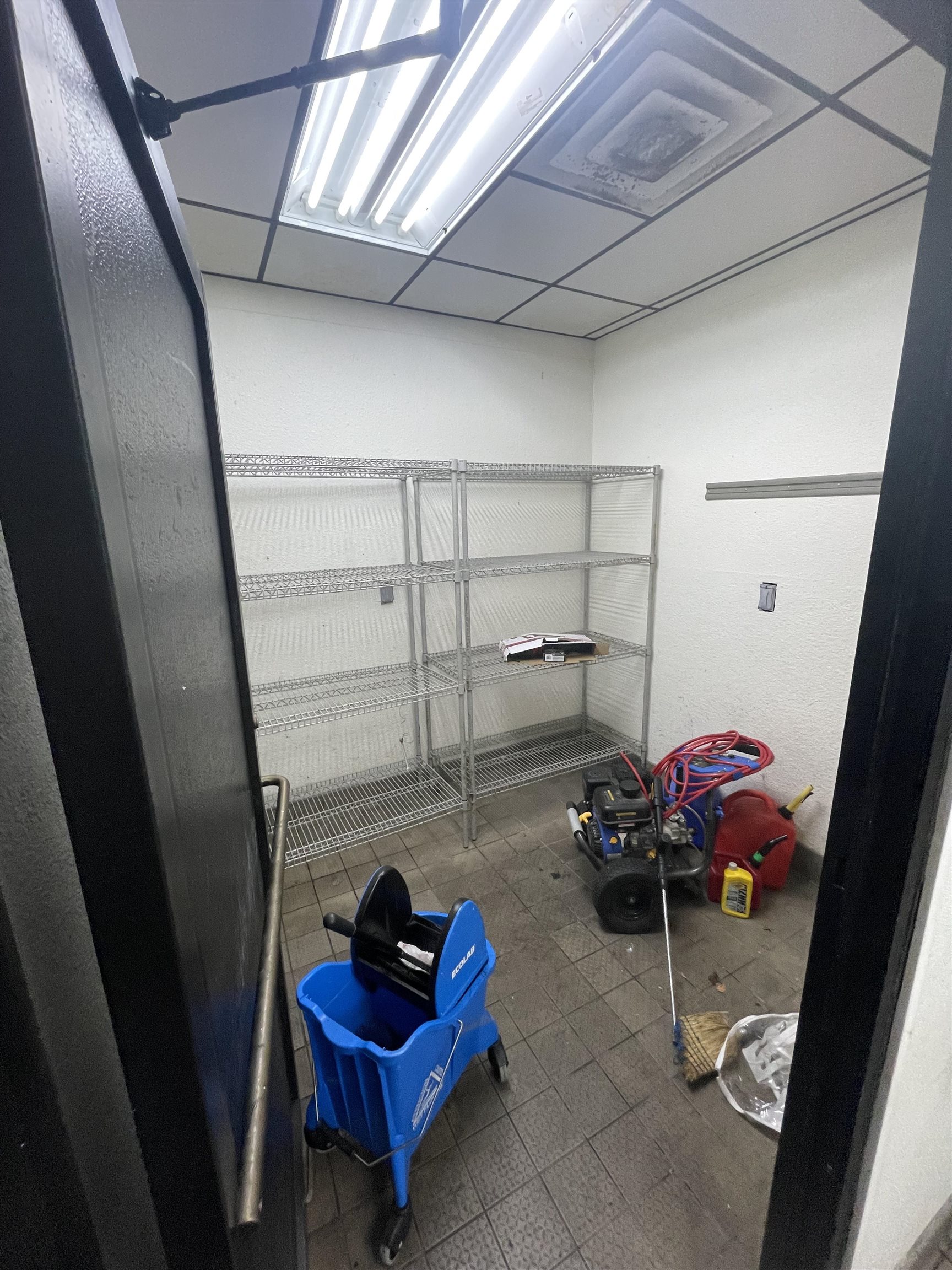 Rose City - Commercial Sale