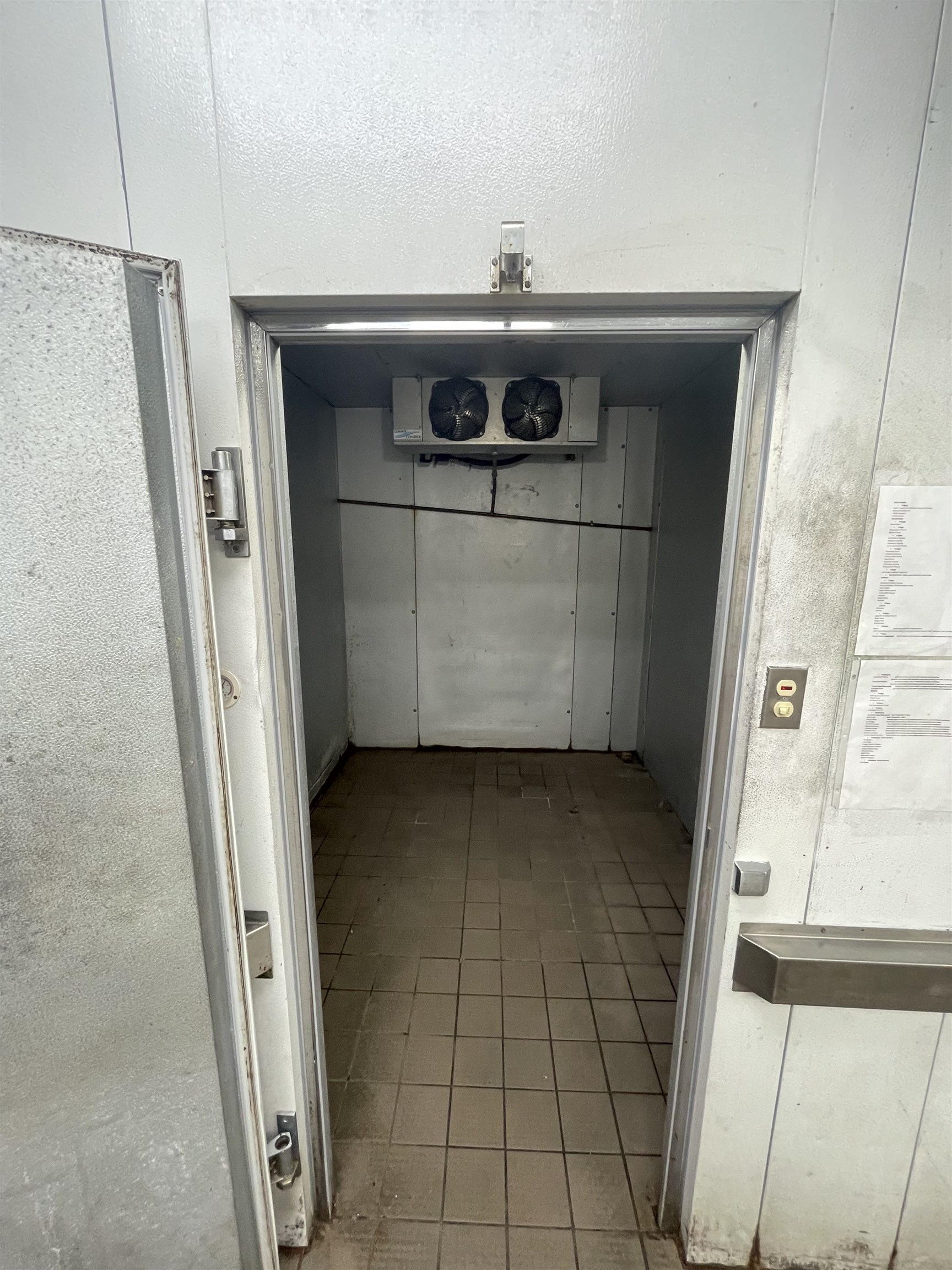 Rose City - Commercial Sale