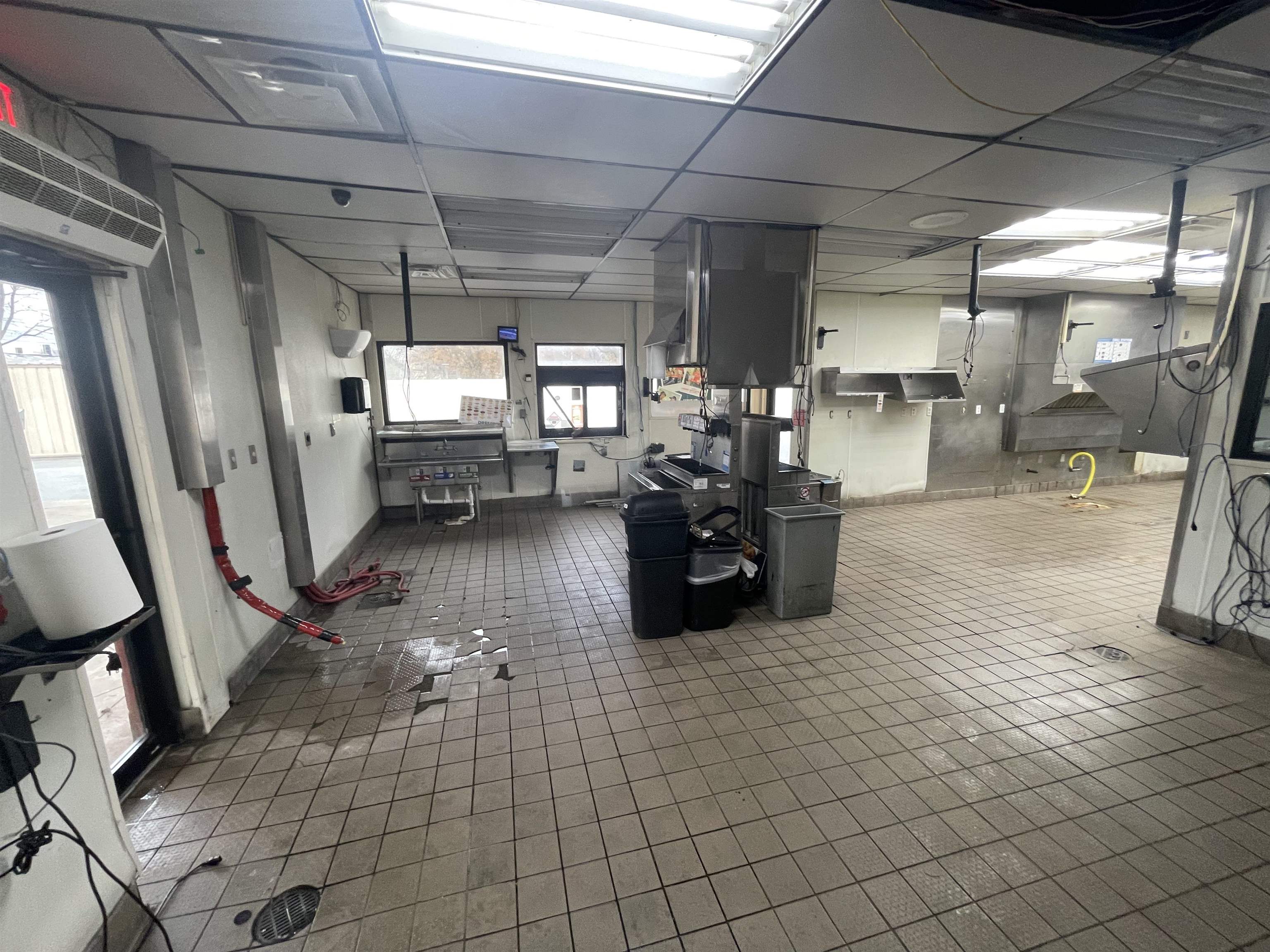 Rose City - Commercial Sale