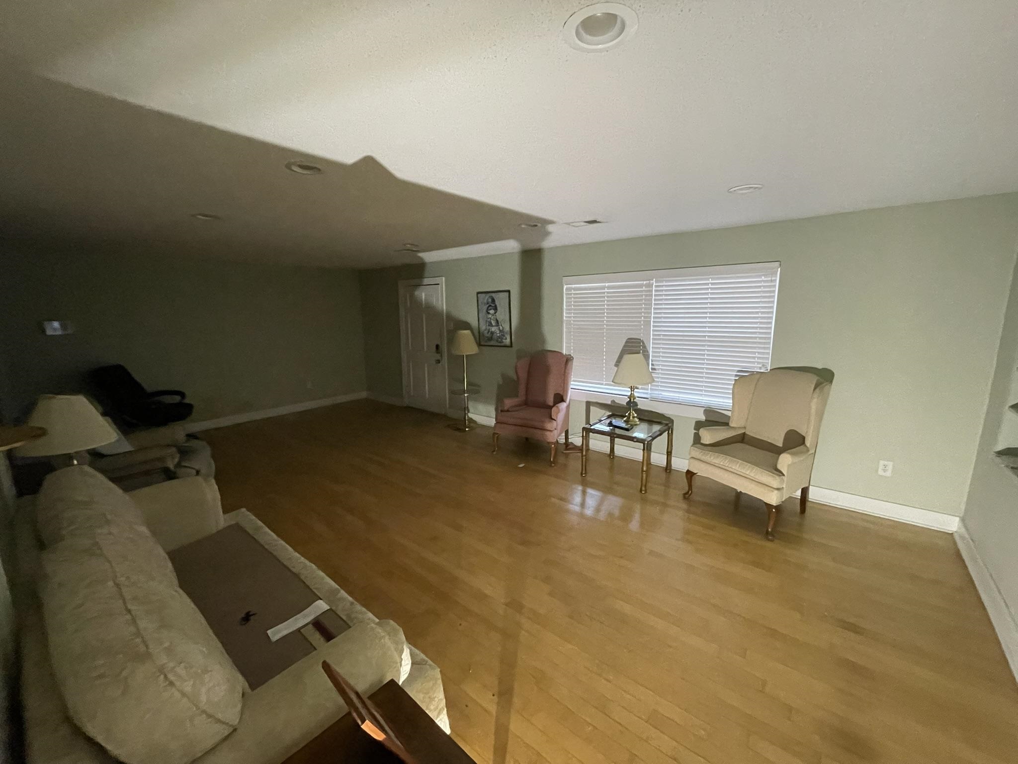 Rose City - Commercial Sale