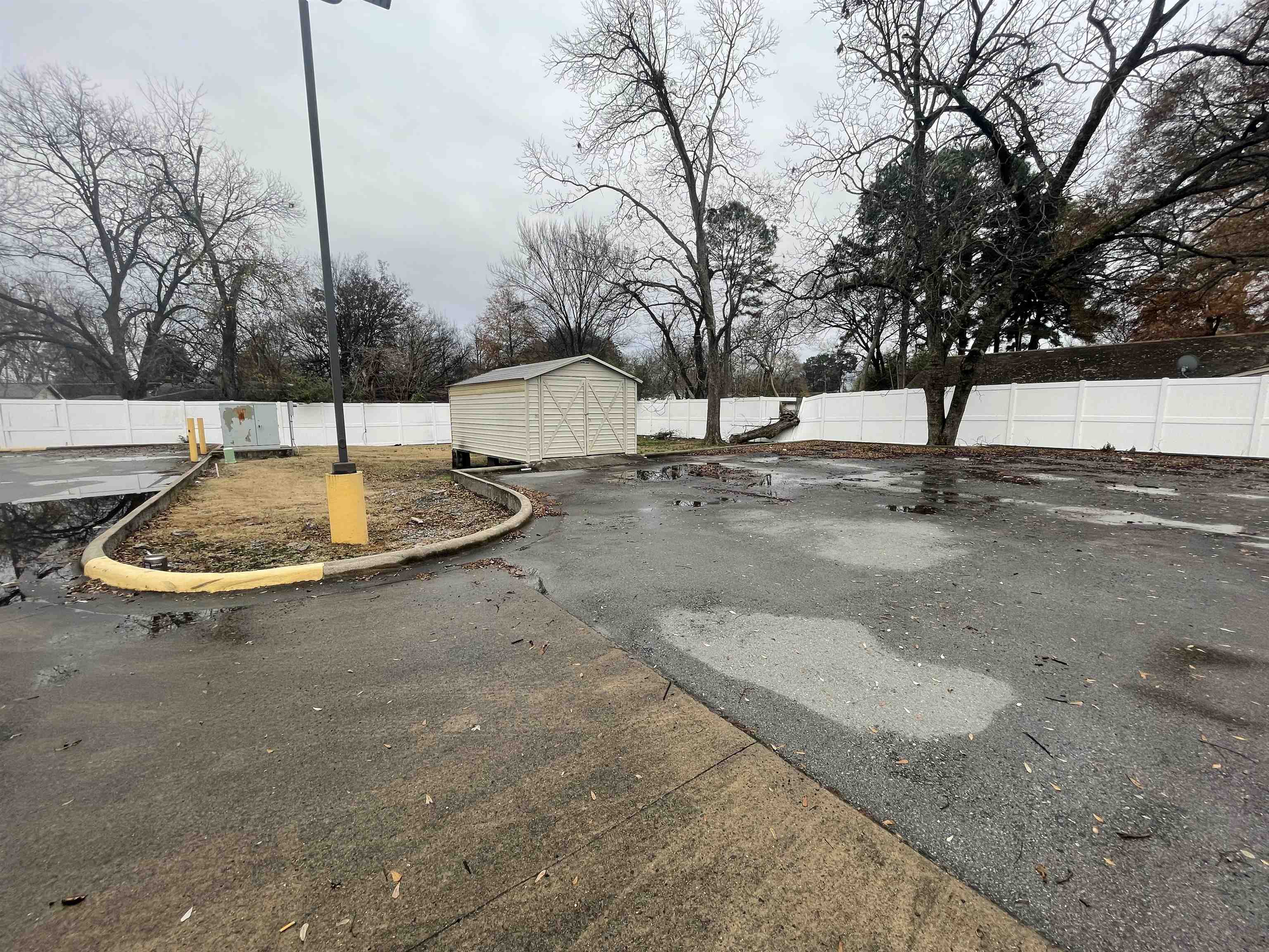 Rose City - Commercial Sale