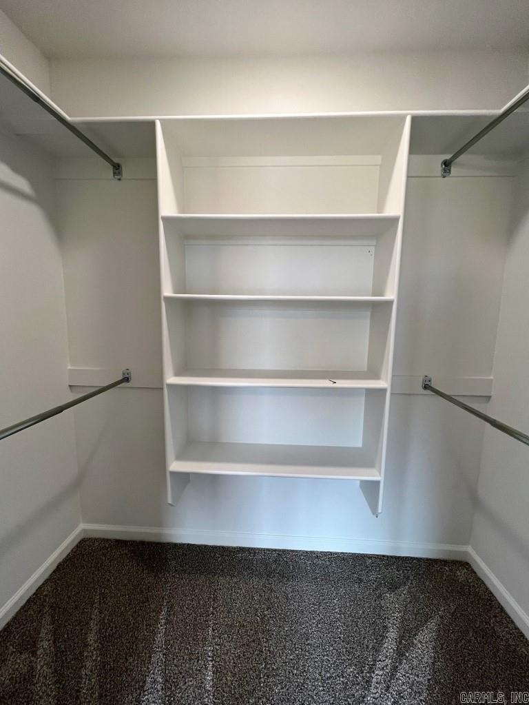 PINEWOOD ESTATES - Residential