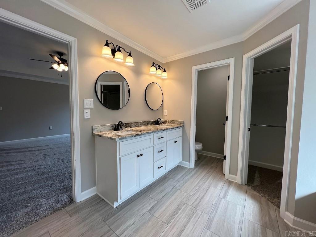 PINEWOOD ESTATES - Residential