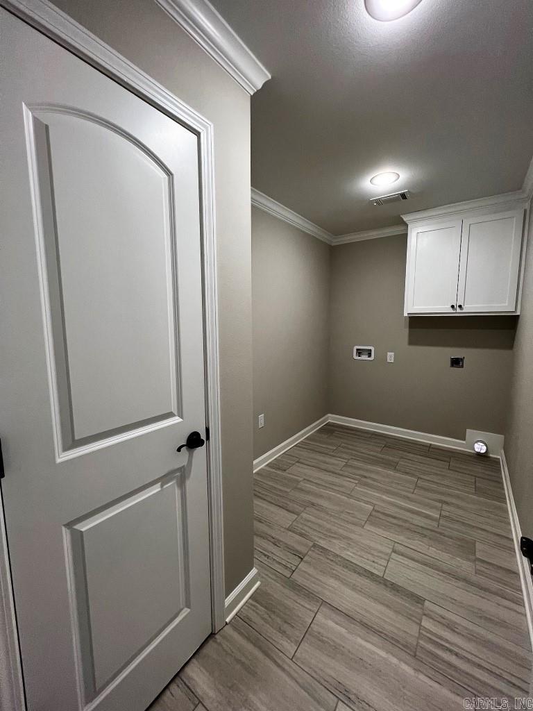 PINEWOOD ESTATES - Residential