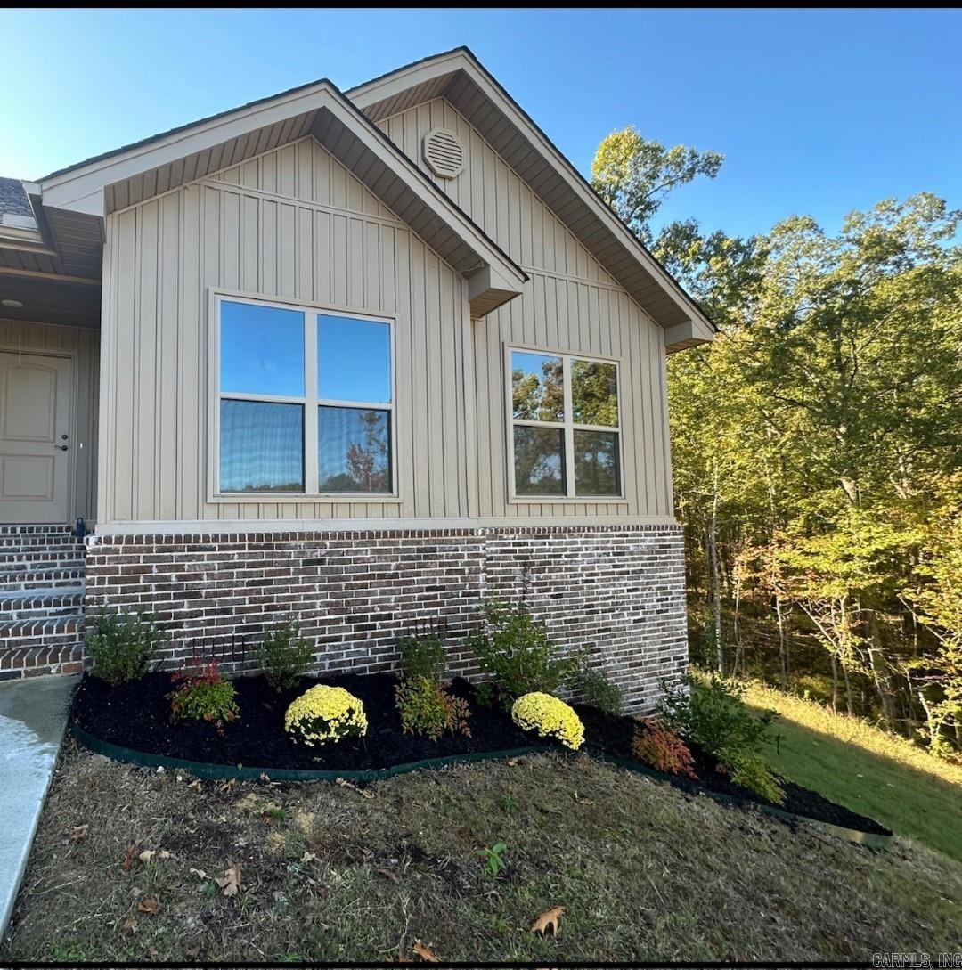 PINEWOOD ESTATES - Residential