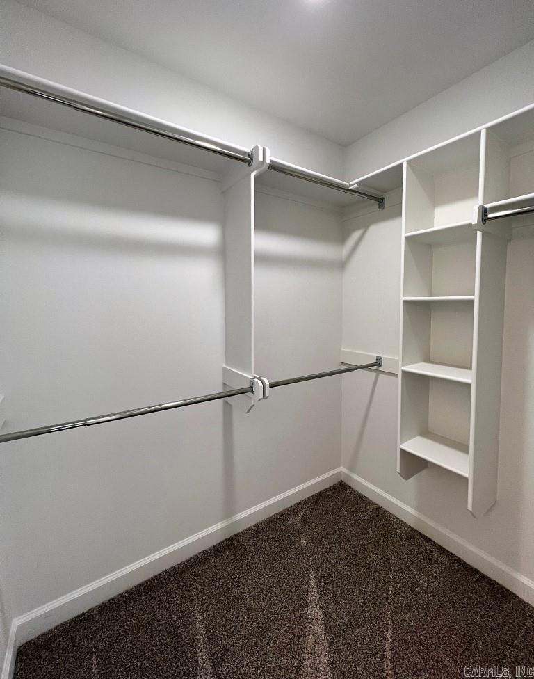 PINEWOOD ESTATES - Residential