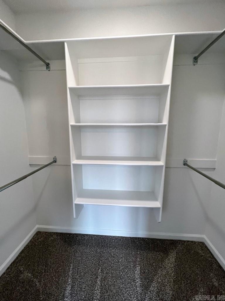 PINEWOOD ESTATES - Residential