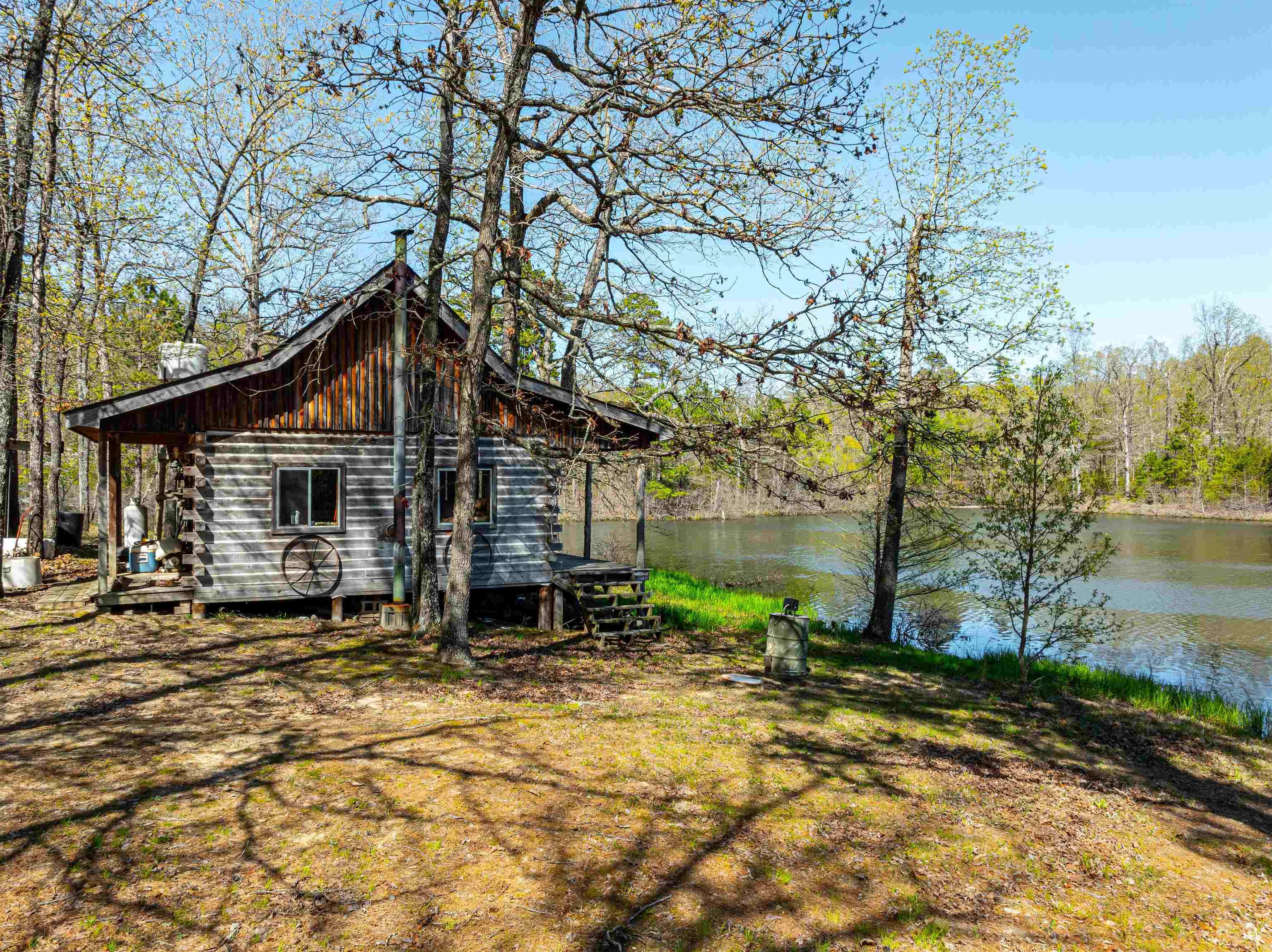 Metes & Bounds - Land