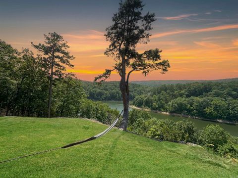 Photo of 170 Lynn Creek Dr Dr, Fairfield Bay, AR 72088 (MLS # 25049597)