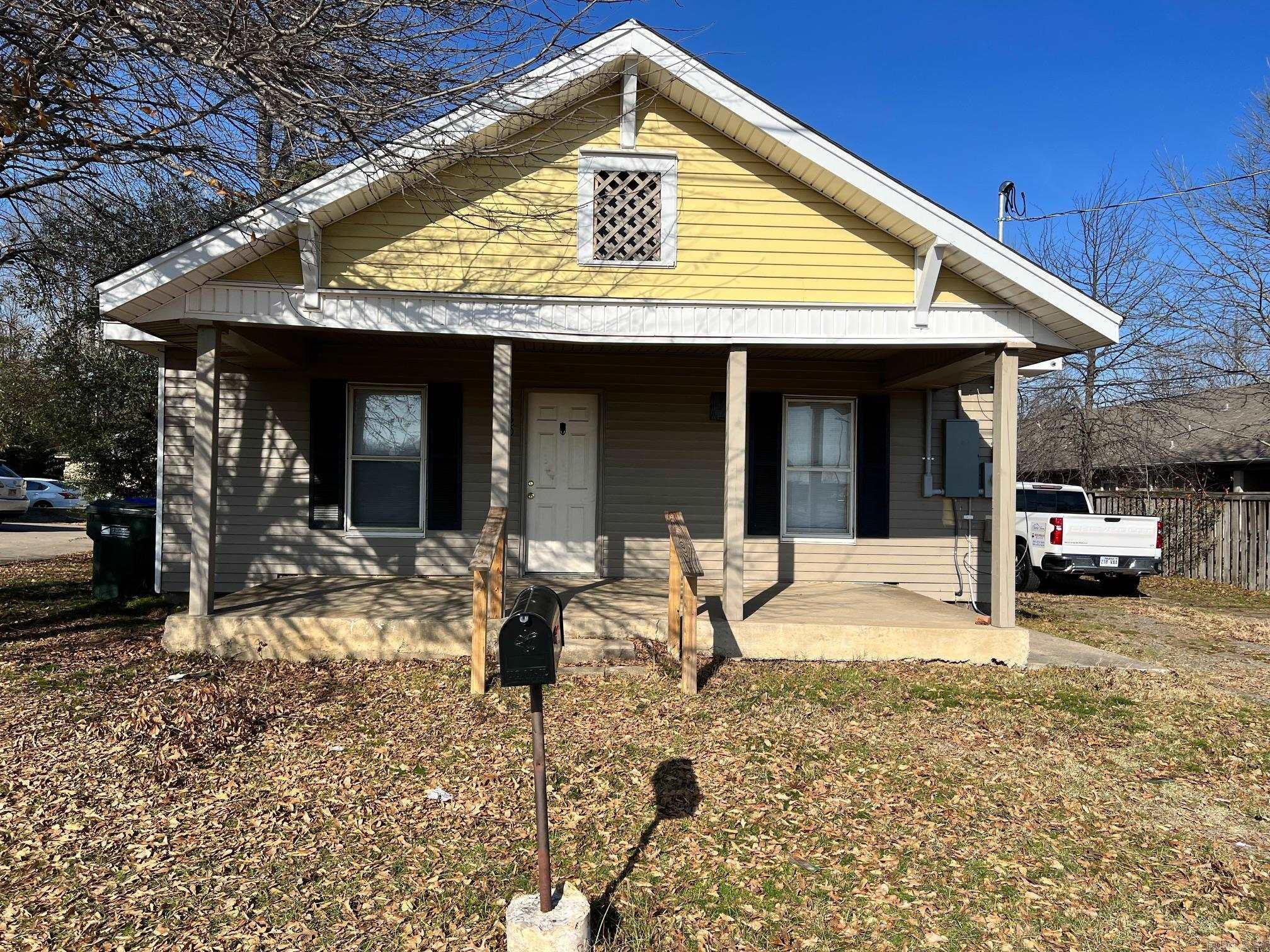This property is situated on the west side of town within a mile of 2 Universities, primary schools, restaurants, and shopping. The house was rewired in 2024 and has had improvements made over the past 8 years to include: new floors, paint, HVAC and Bathroom/laundry room remodel. Perfect Investment property rather you are looking for a rental or a flip...so much potential!