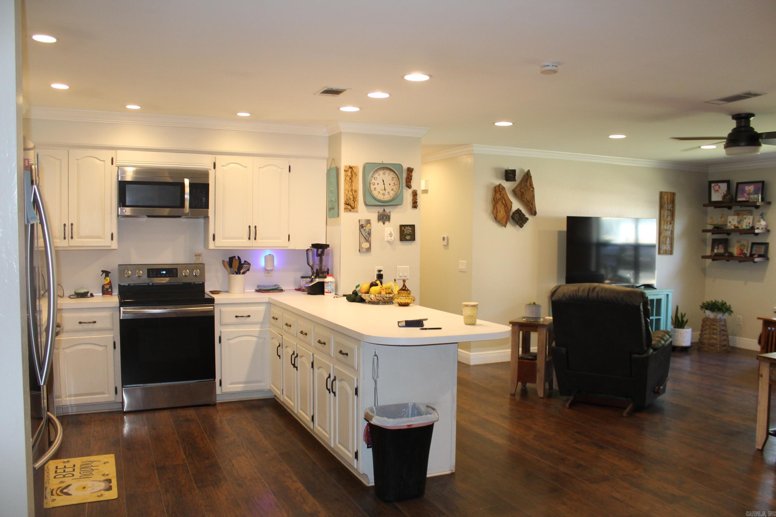 HIDDEN VALLEY ESTATES - Residential