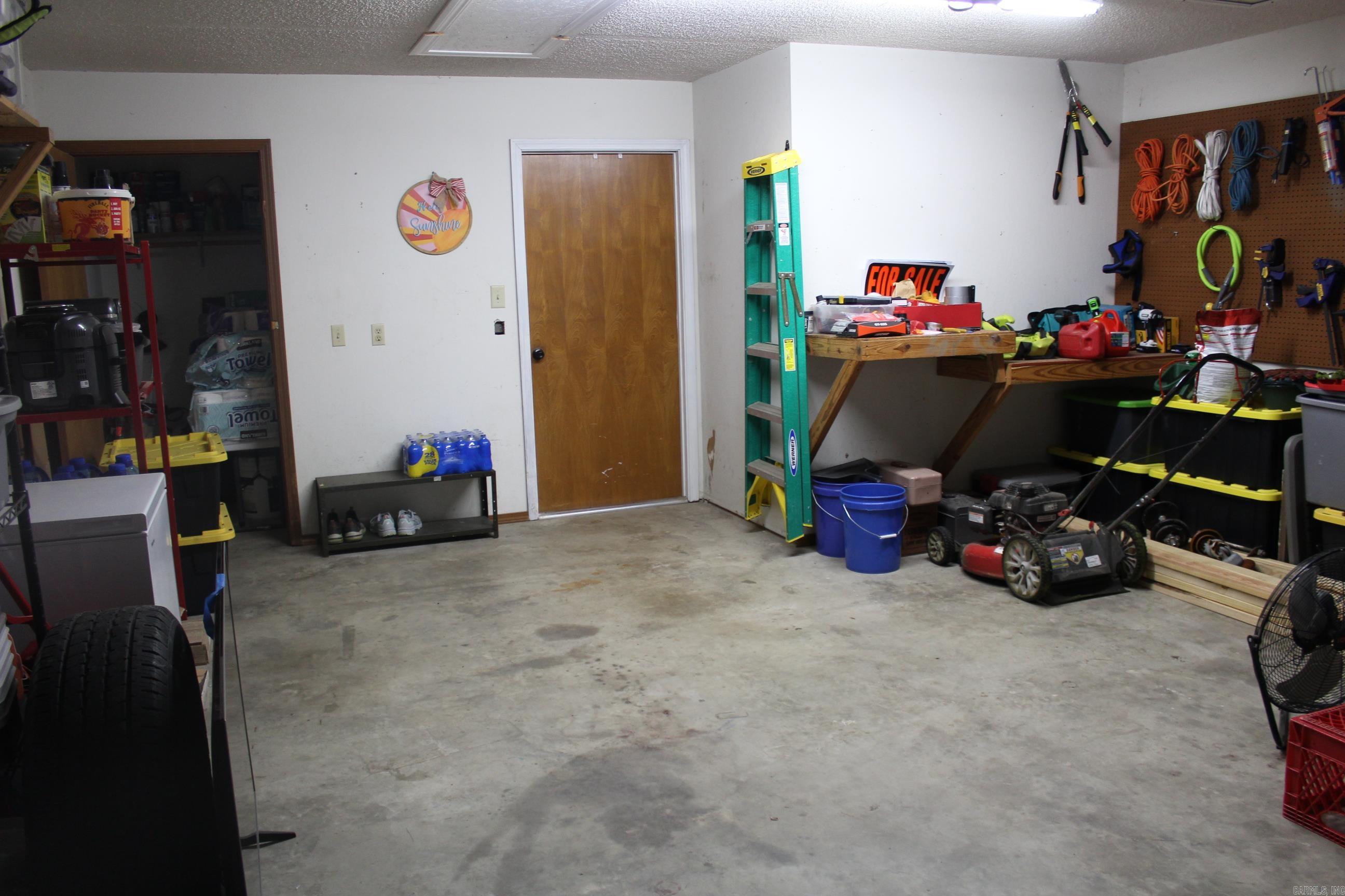 HIDDEN VALLEY ESTATES - Residential