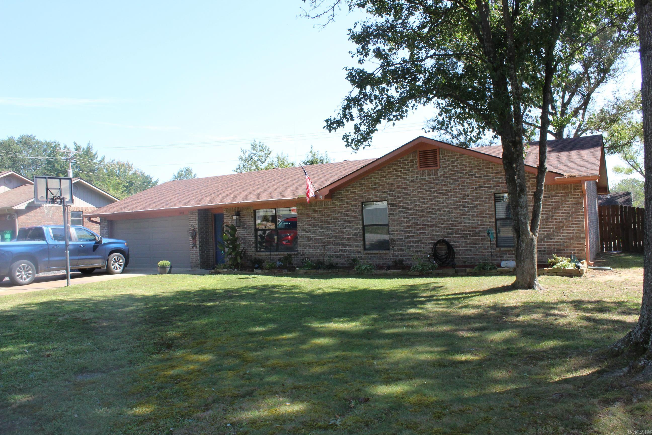 HIDDEN VALLEY ESTATES - Residential