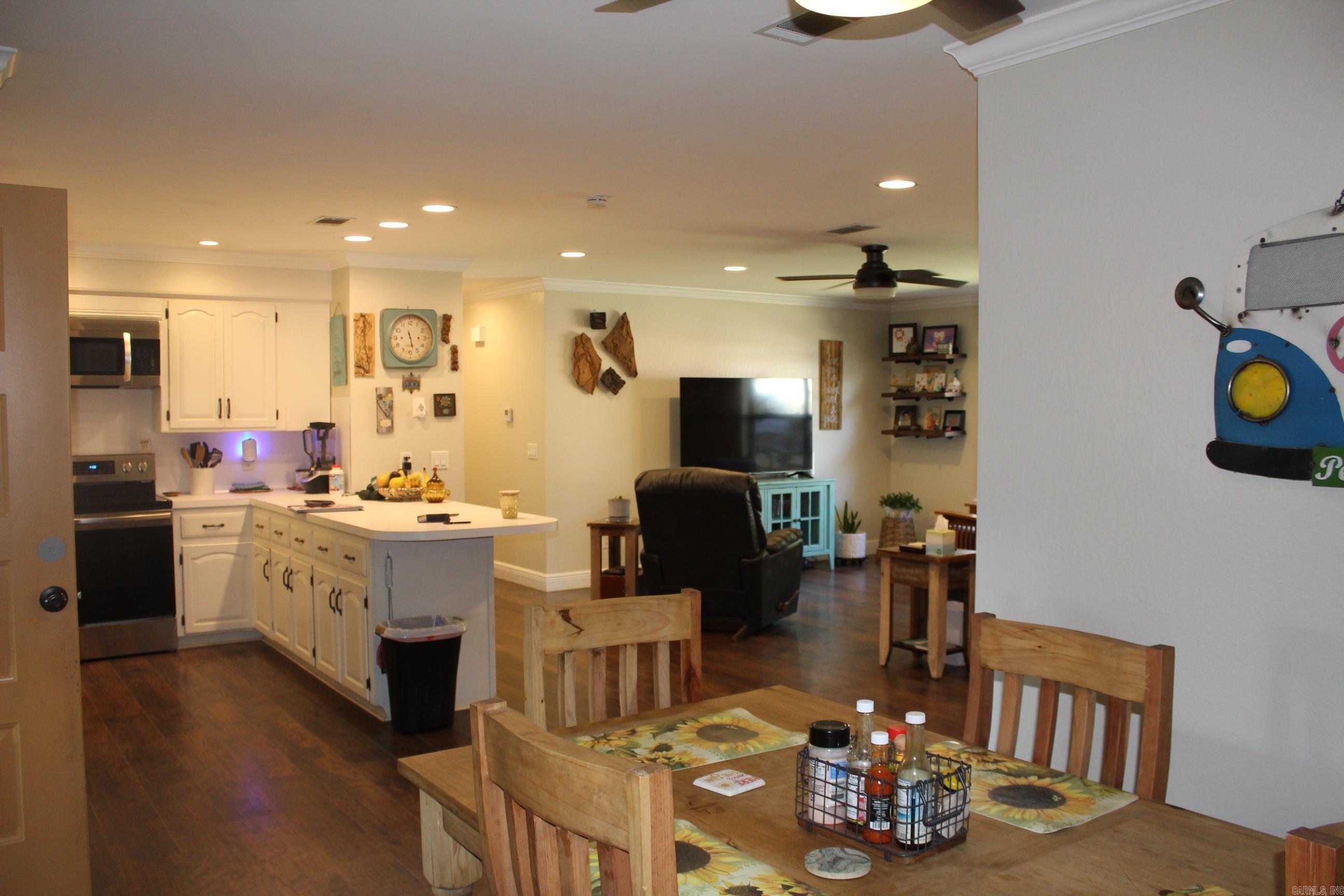 HIDDEN VALLEY ESTATES - Residential