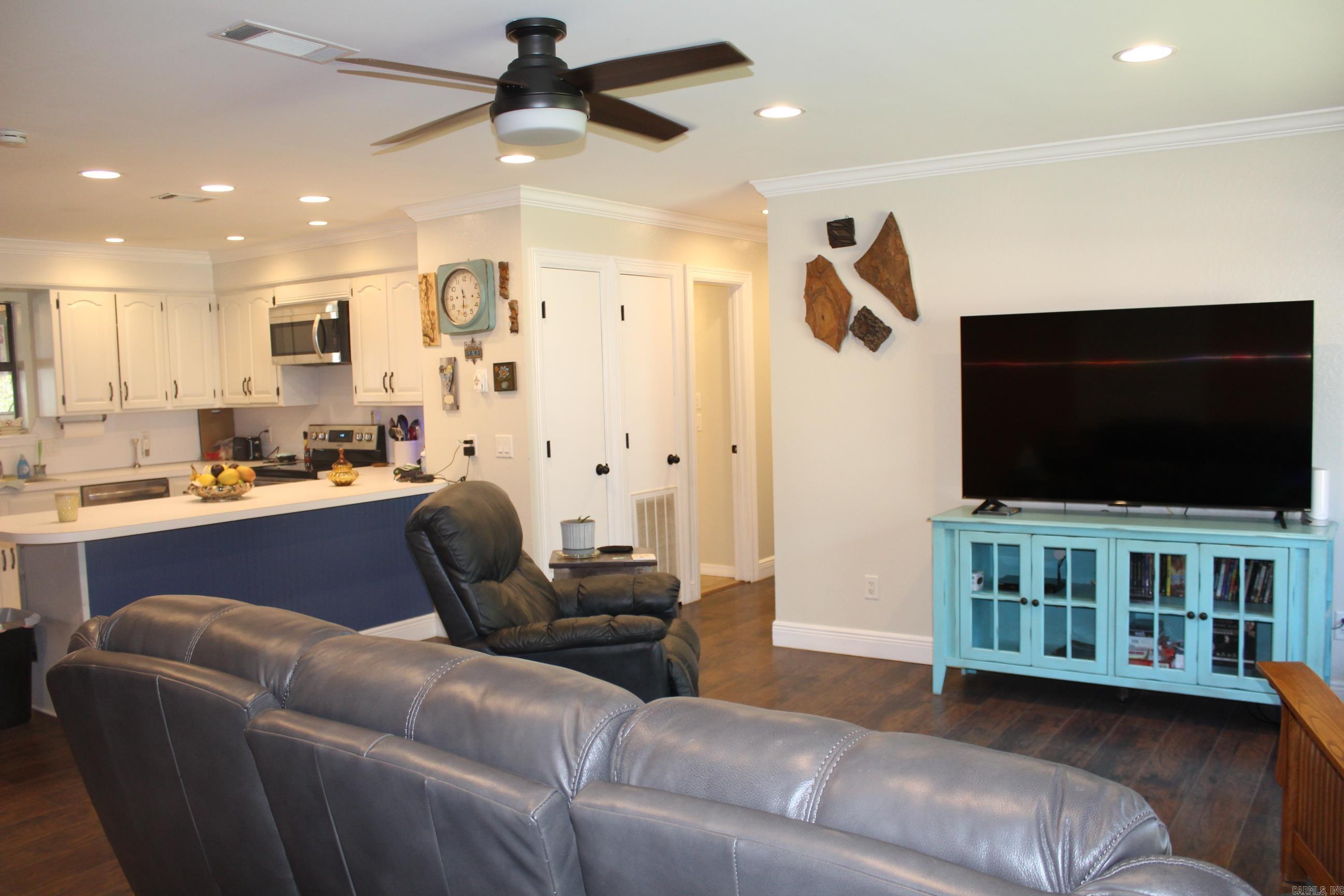 HIDDEN VALLEY ESTATES - Residential