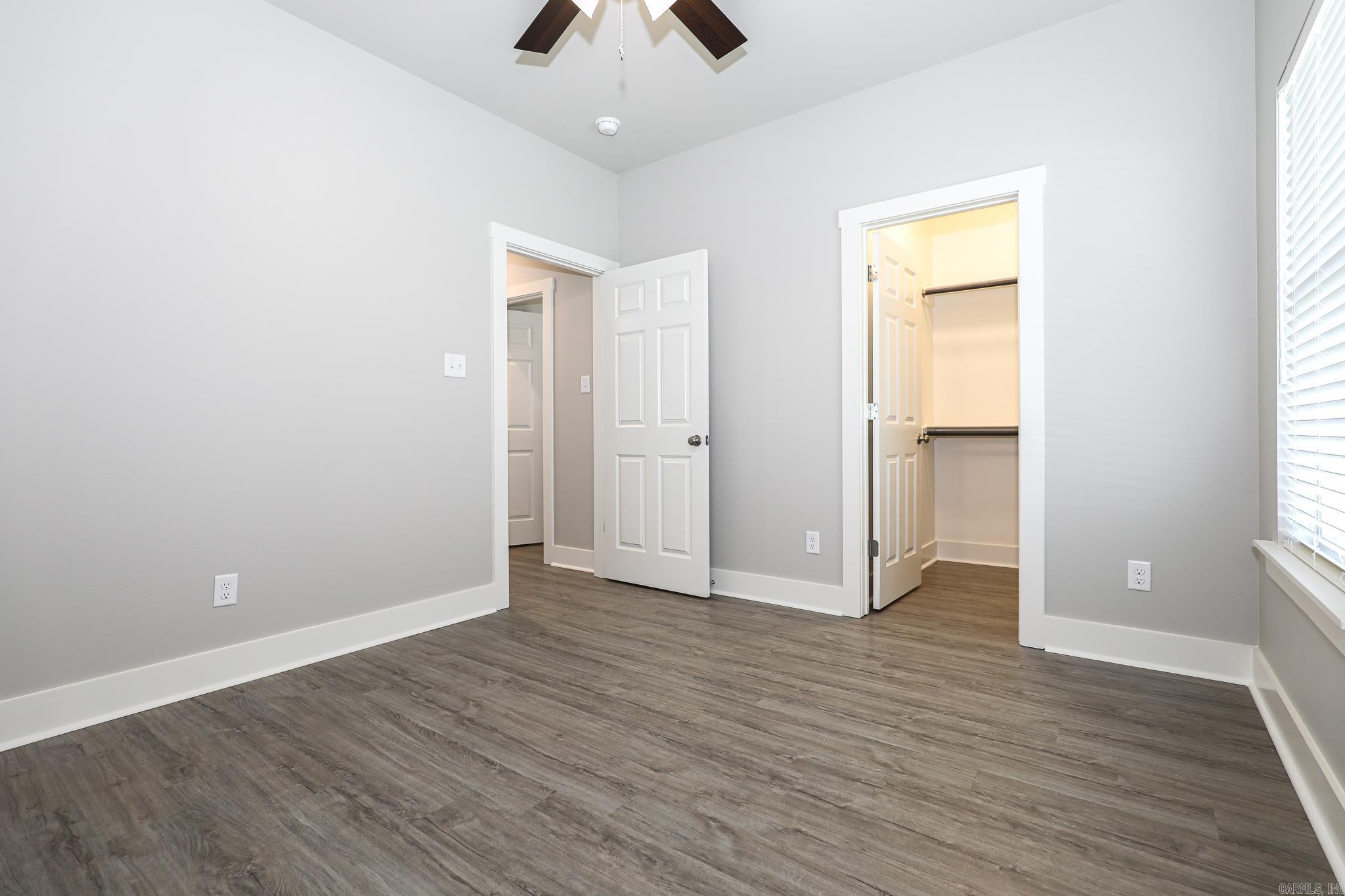 BENJAMIN GROVE - Residential