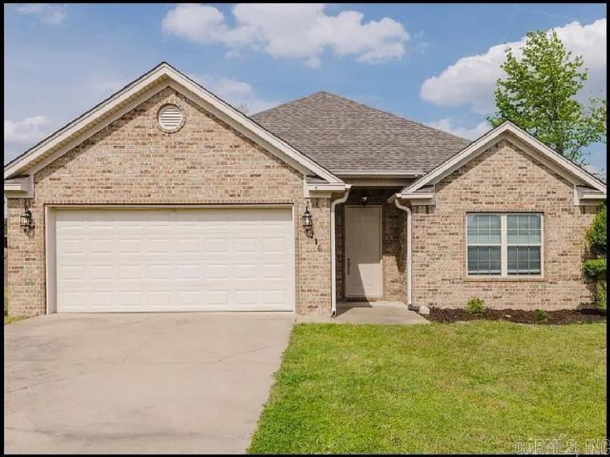 *ALEXANDER* BEAUTIFUL HOME IN NORTH HAVEN SUBDIVISION!! This 3 Bedroom And 2 Bath Home Features 1400 Sqft! Refrigerator, Stove, And Dishwasher In Kitchen! Luxury Plank Vinyl Throughout! Washer/Dryer Included!! Fenced Backyard! Large Patio For Entertaining! 2 Car Garage For Parking! PET FRIENDLY!! AVAILABLE NOW!!! <a href='https://raineyrealty.com/virtualtour.php?r=hwbNgF'> Click here for a 360° Virtual Tour</a>