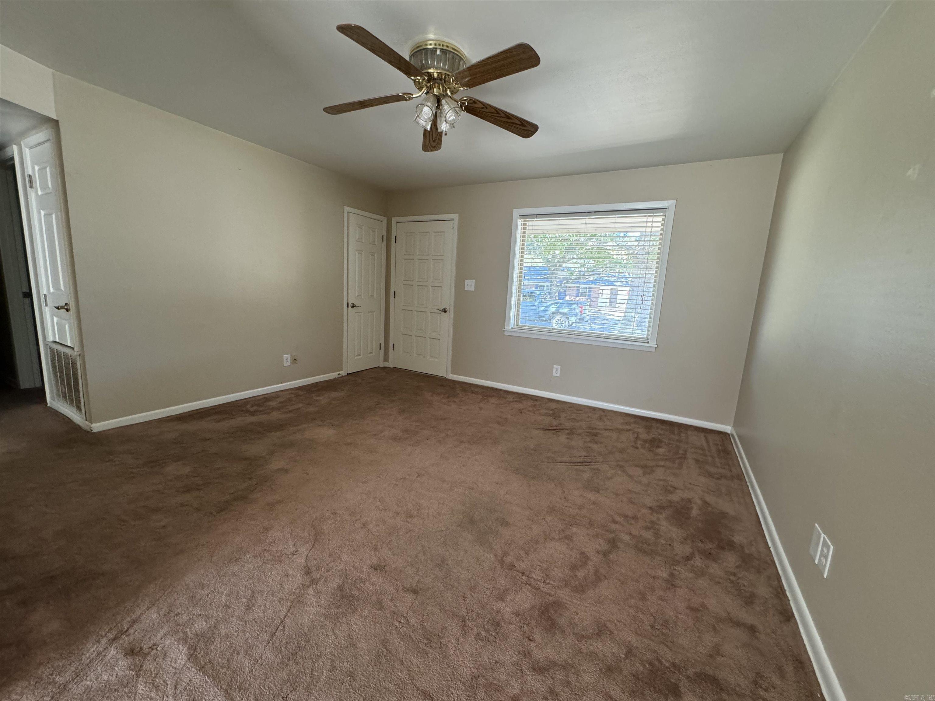 OAK PARK INSIDE - Residential