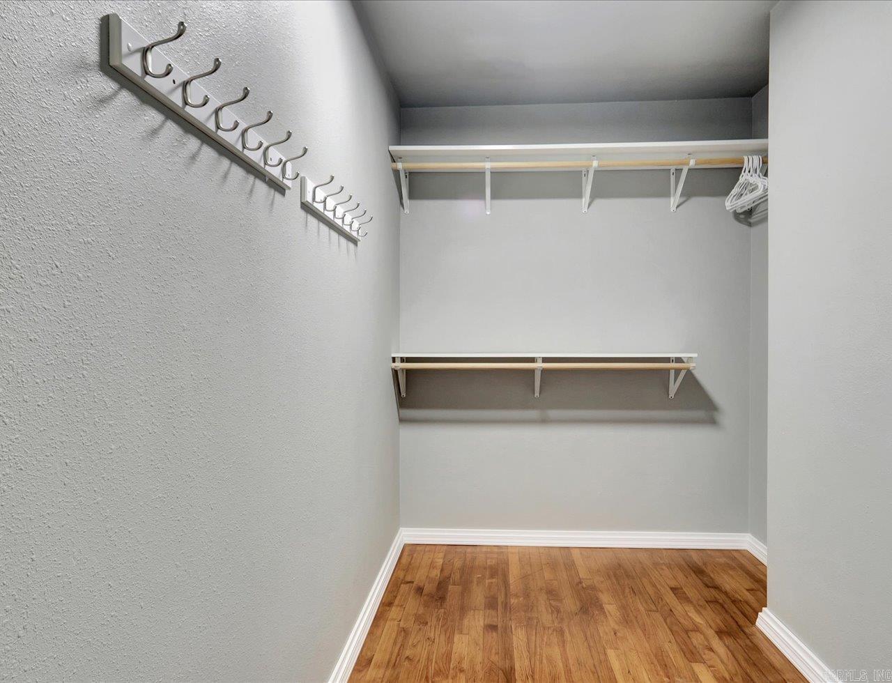BARKERS - Residential