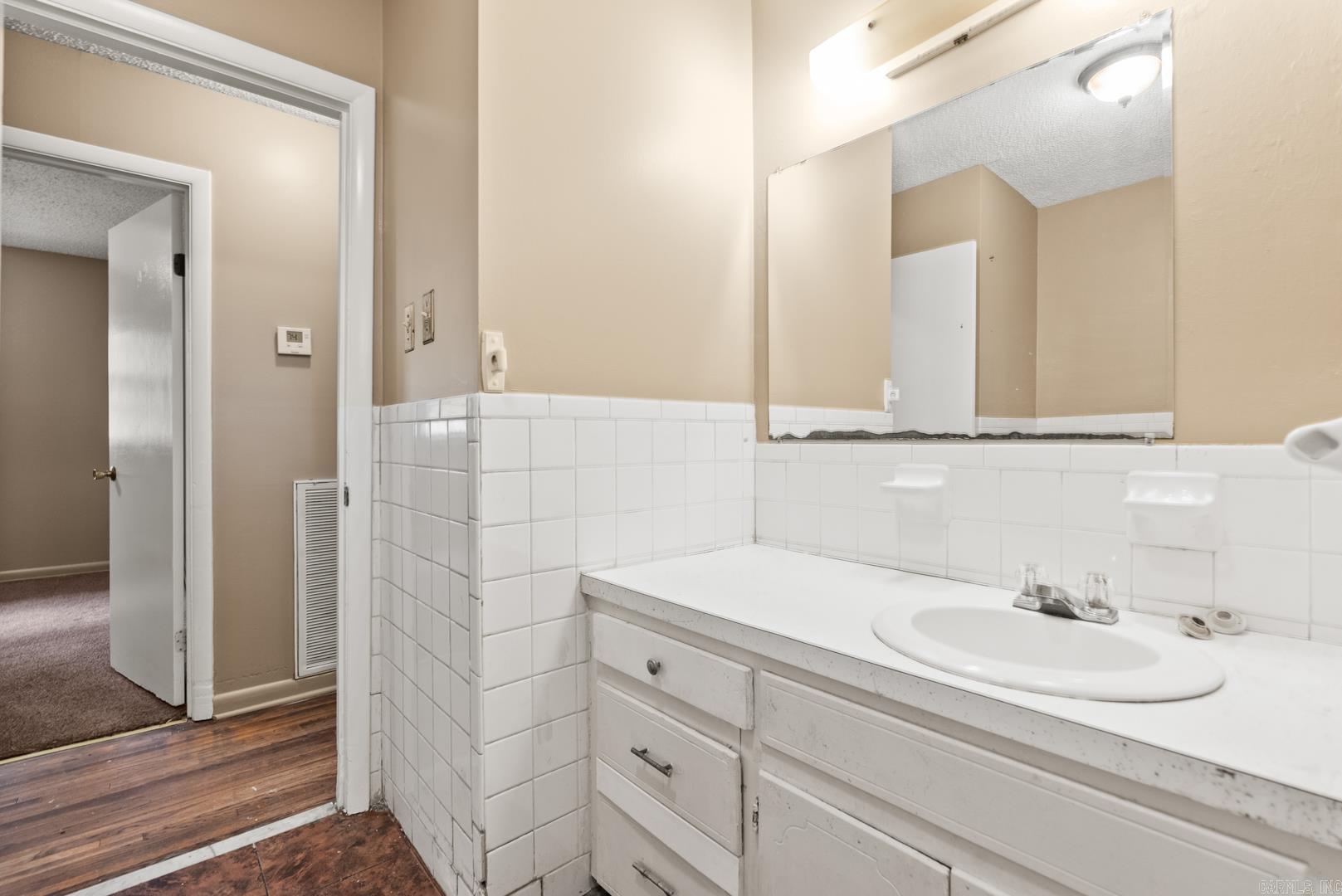 BROADVIEW - Residential