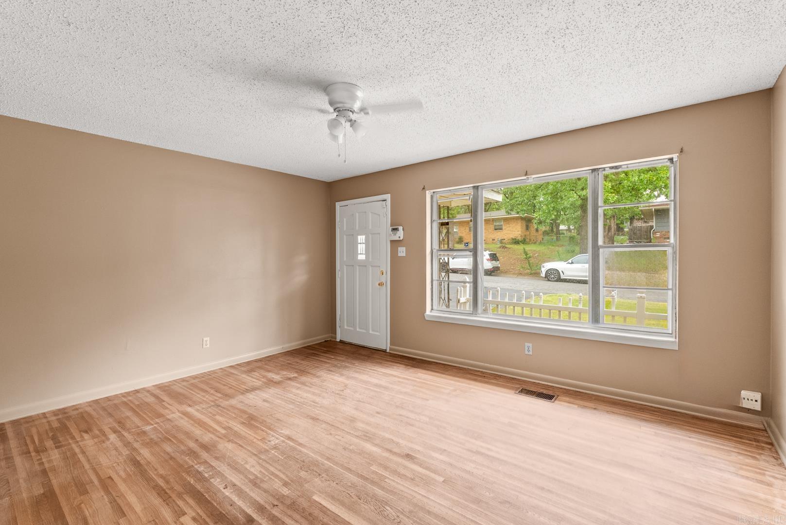 BROADVIEW - Residential