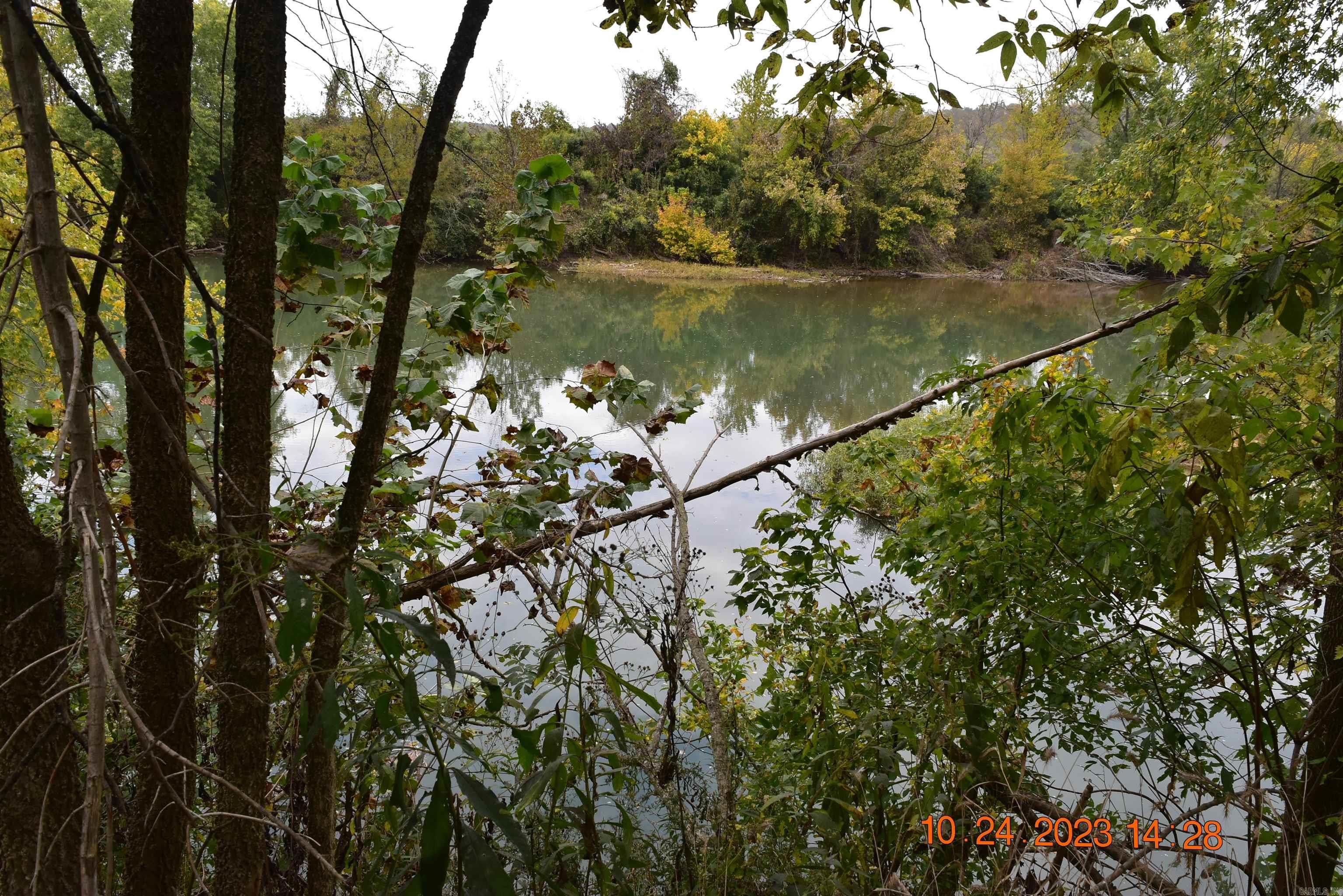 5 acres of good ground on the spring river in williford arkansas access by recorded legal easement. Mixture of woods and fields