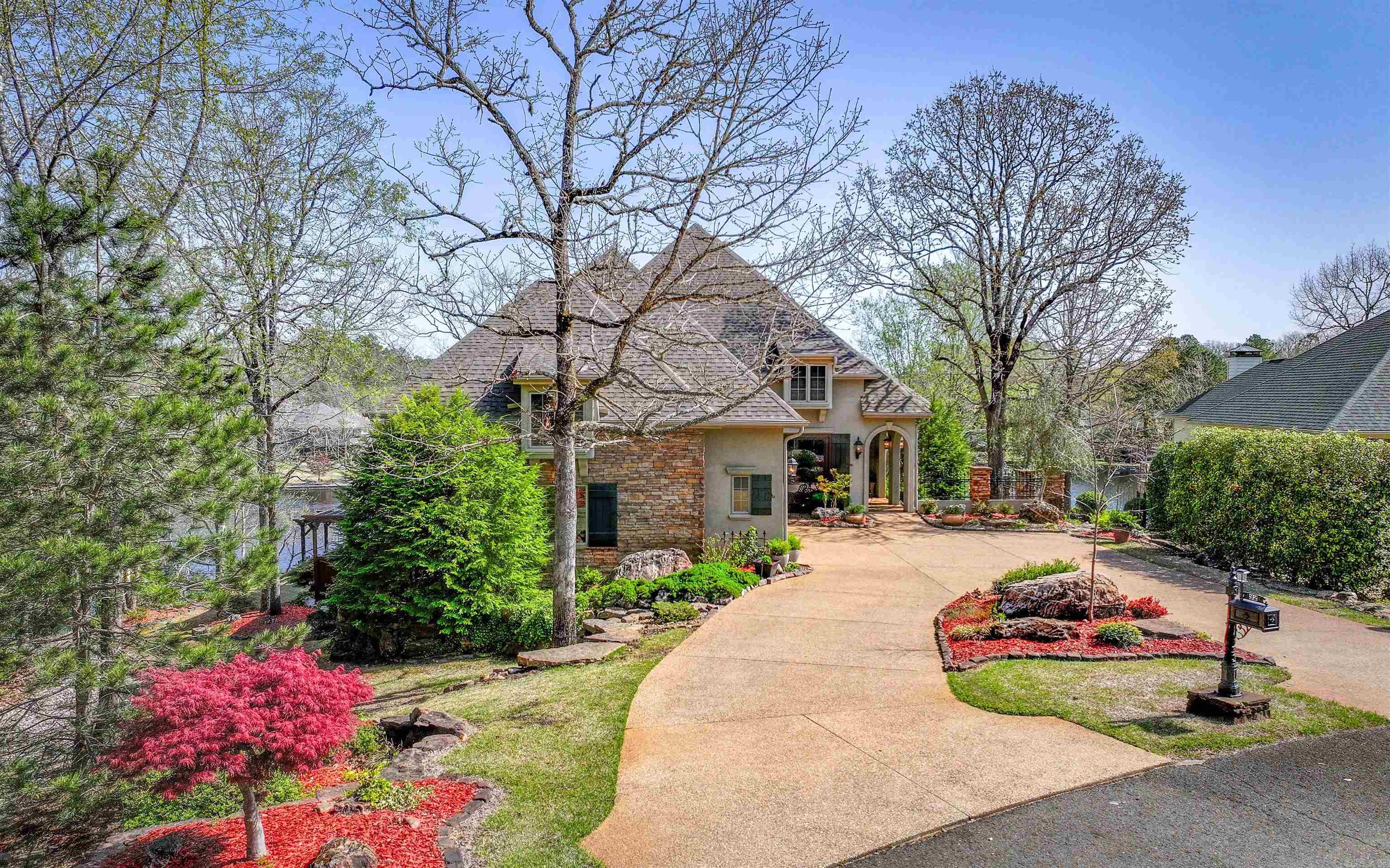 Isabella - Residential