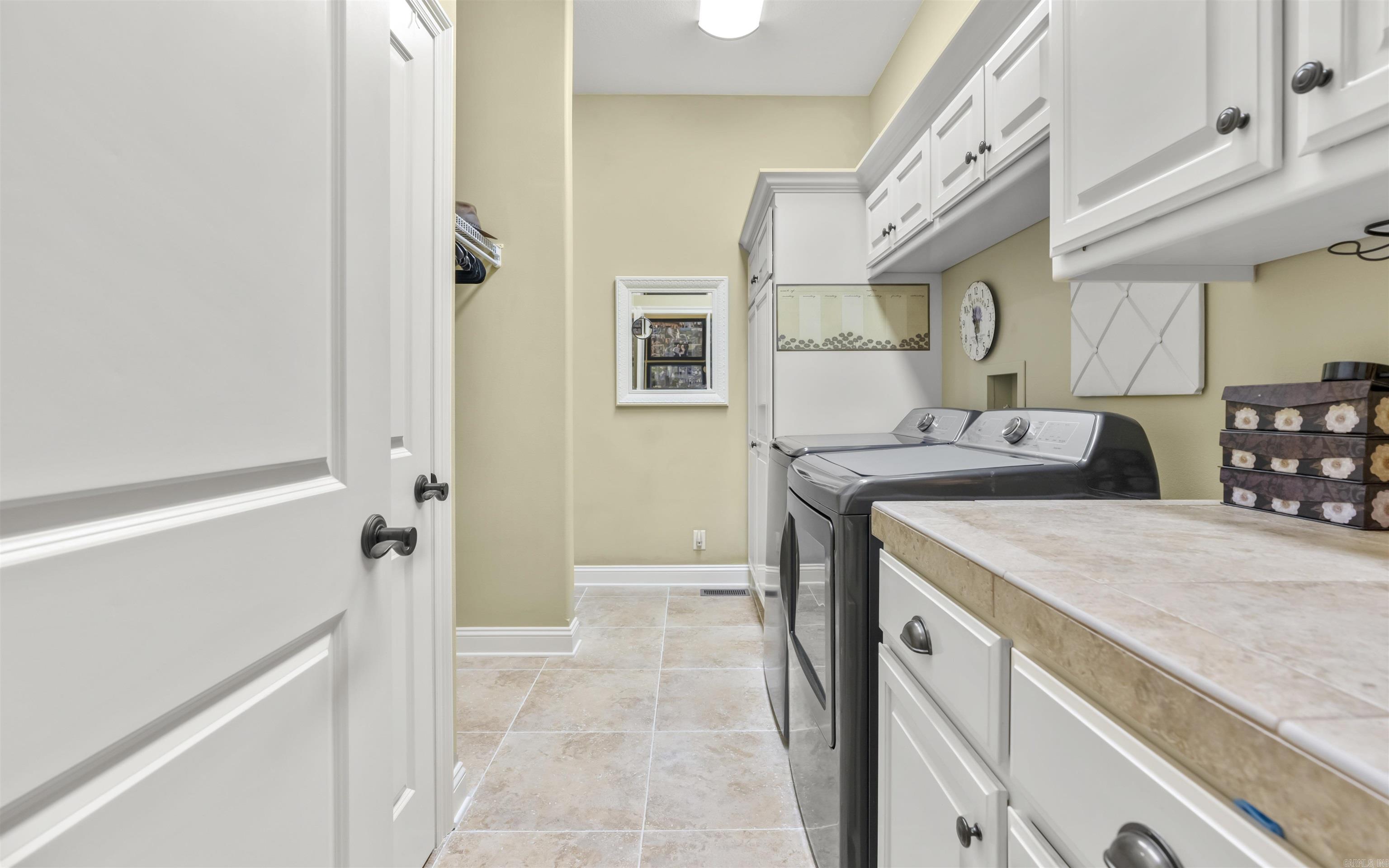 Isabella - Residential