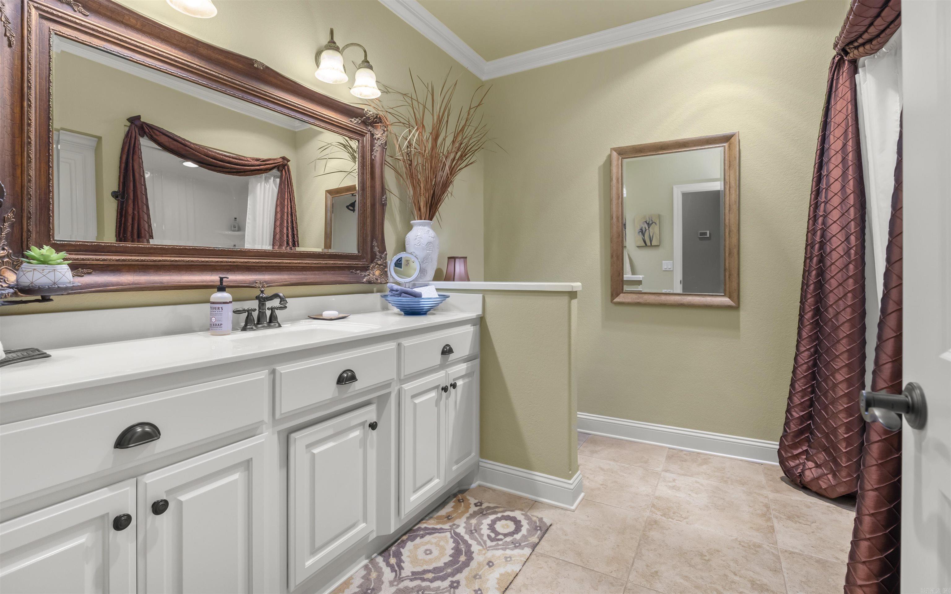 Isabella - Residential