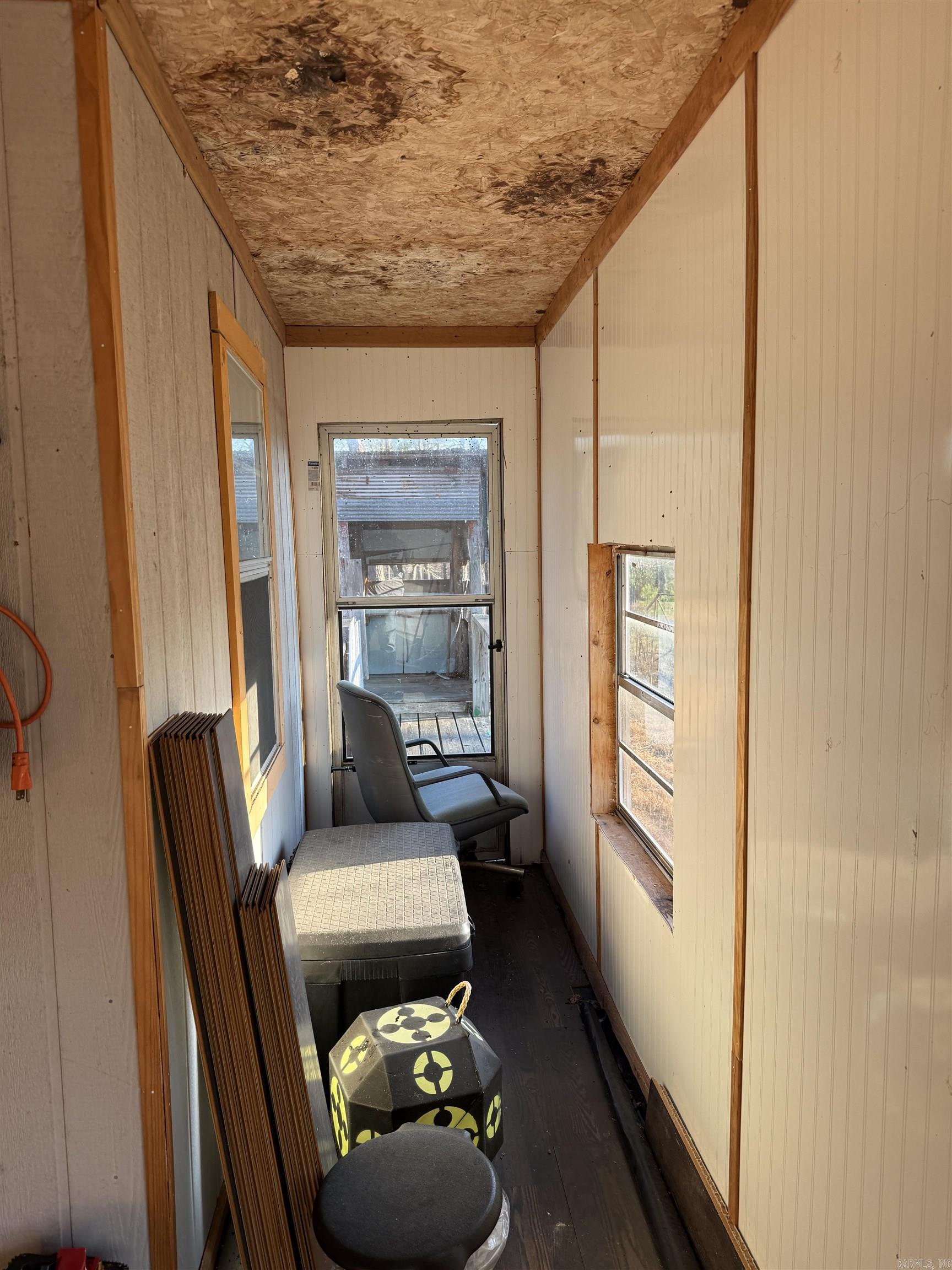 Metes & Bounds - Land