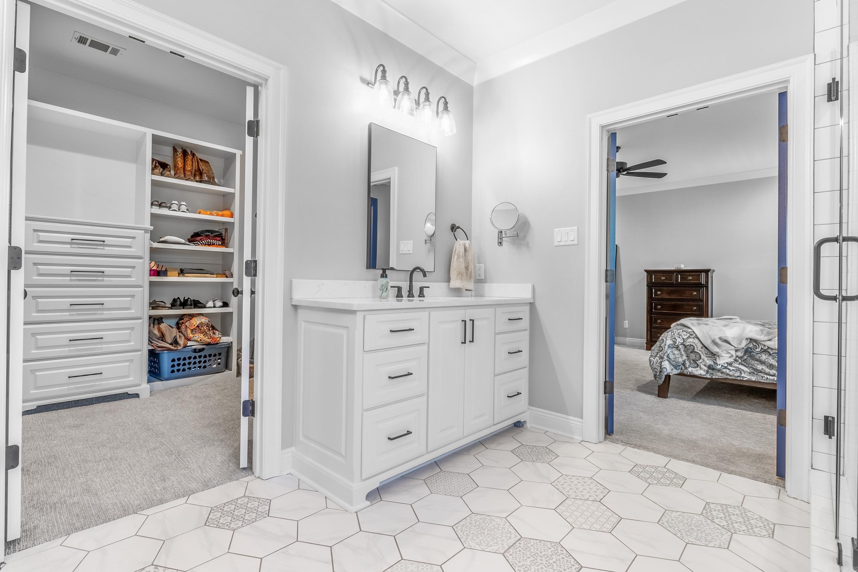 Hollywood - Residential