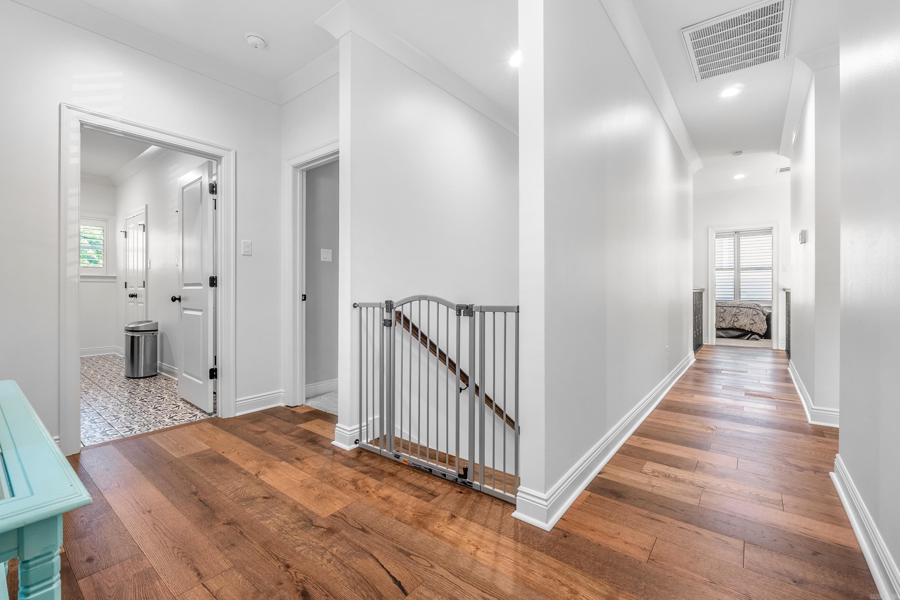 Hollywood - Residential